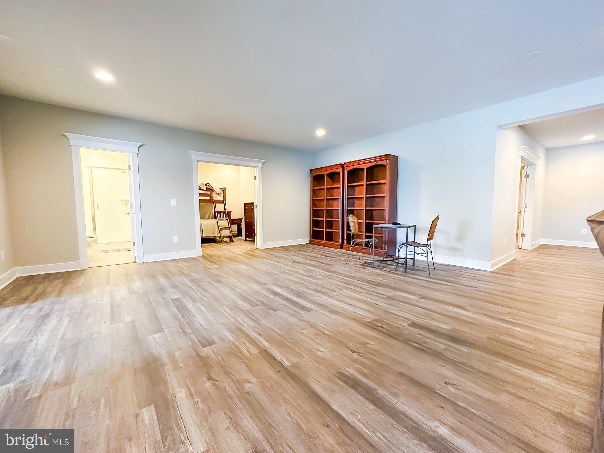 SUNSET HARBOUR - Residential