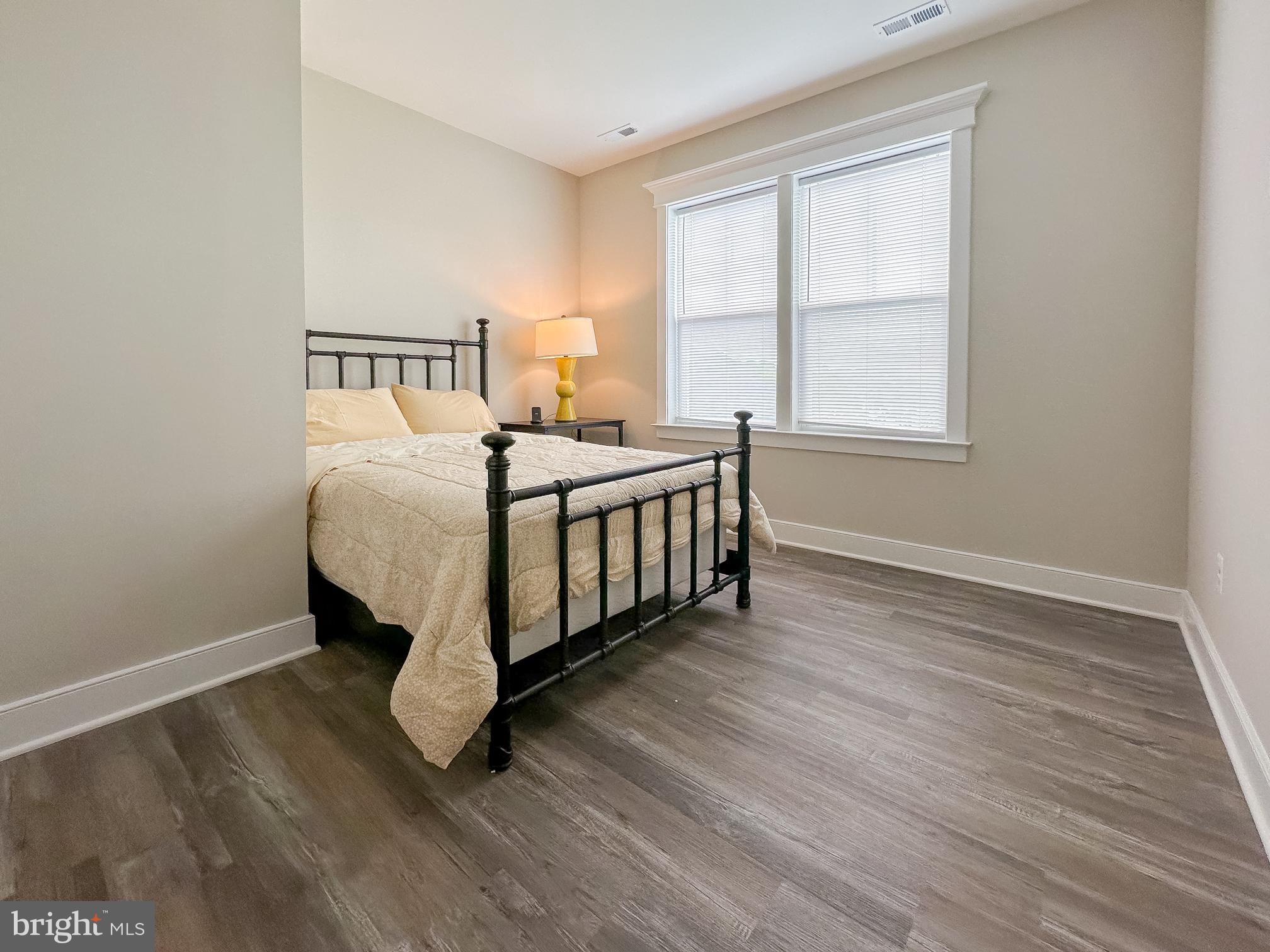 SUNSET HARBOUR - Residential