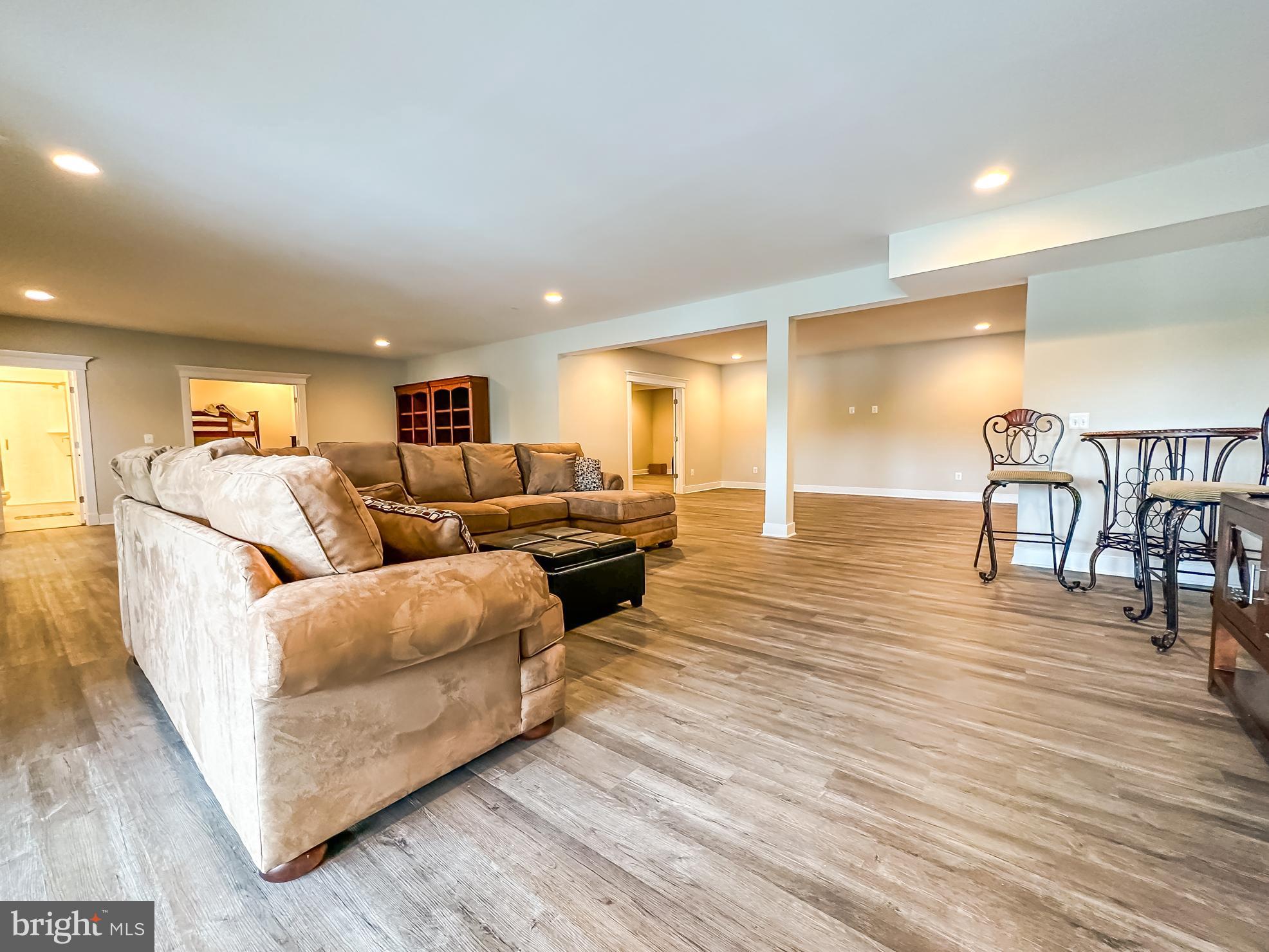 SUNSET HARBOUR - Residential