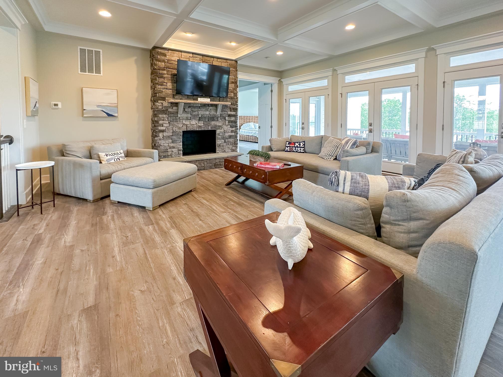 SUNSET HARBOUR - Residential