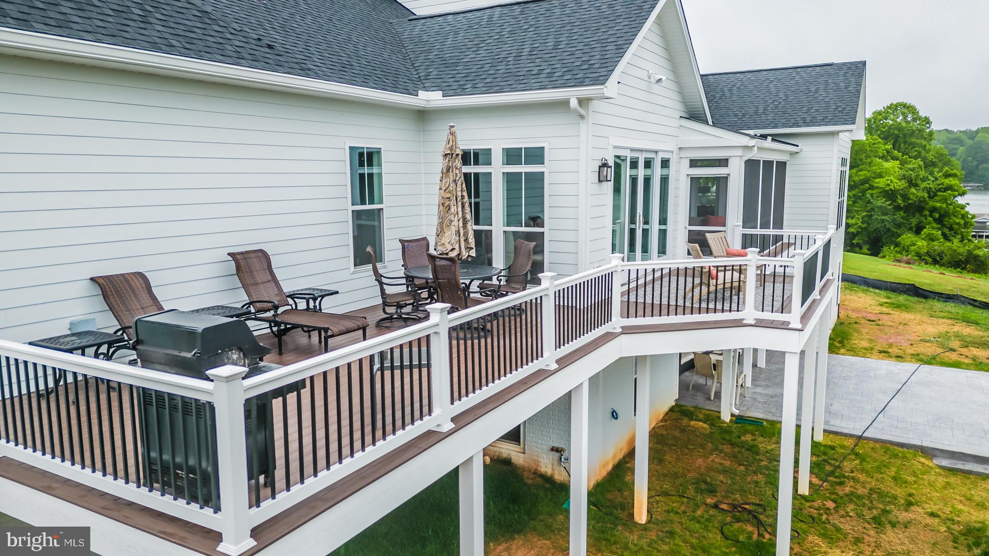 SUNSET HARBOUR - Residential