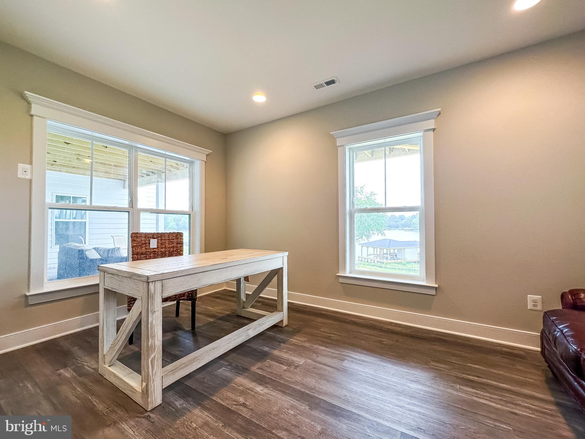 SUNSET HARBOUR - Residential