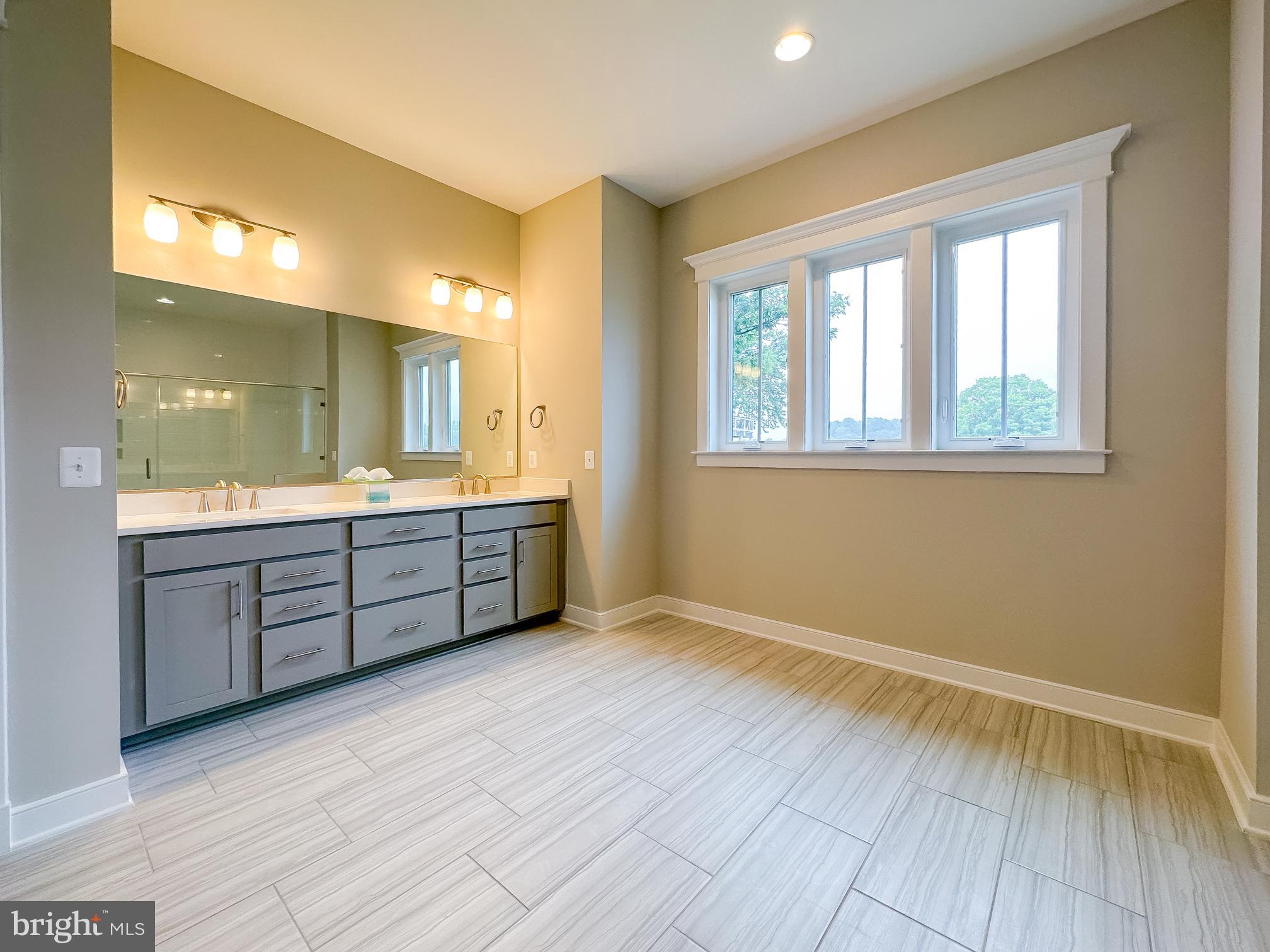 SUNSET HARBOUR - Residential