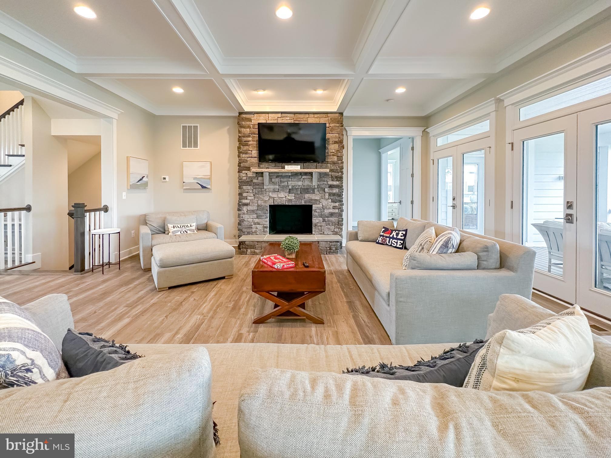 SUNSET HARBOUR - Residential