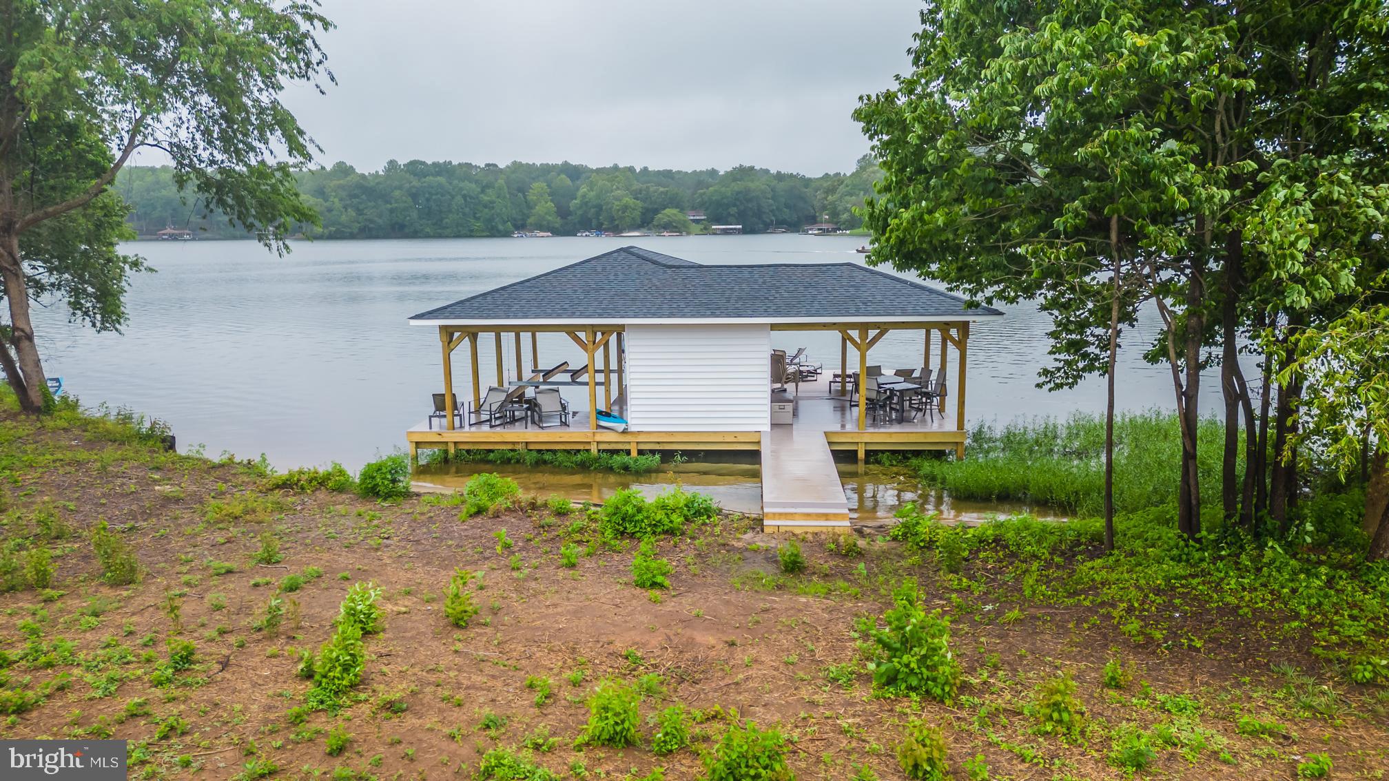 SUNSET HARBOUR - Residential