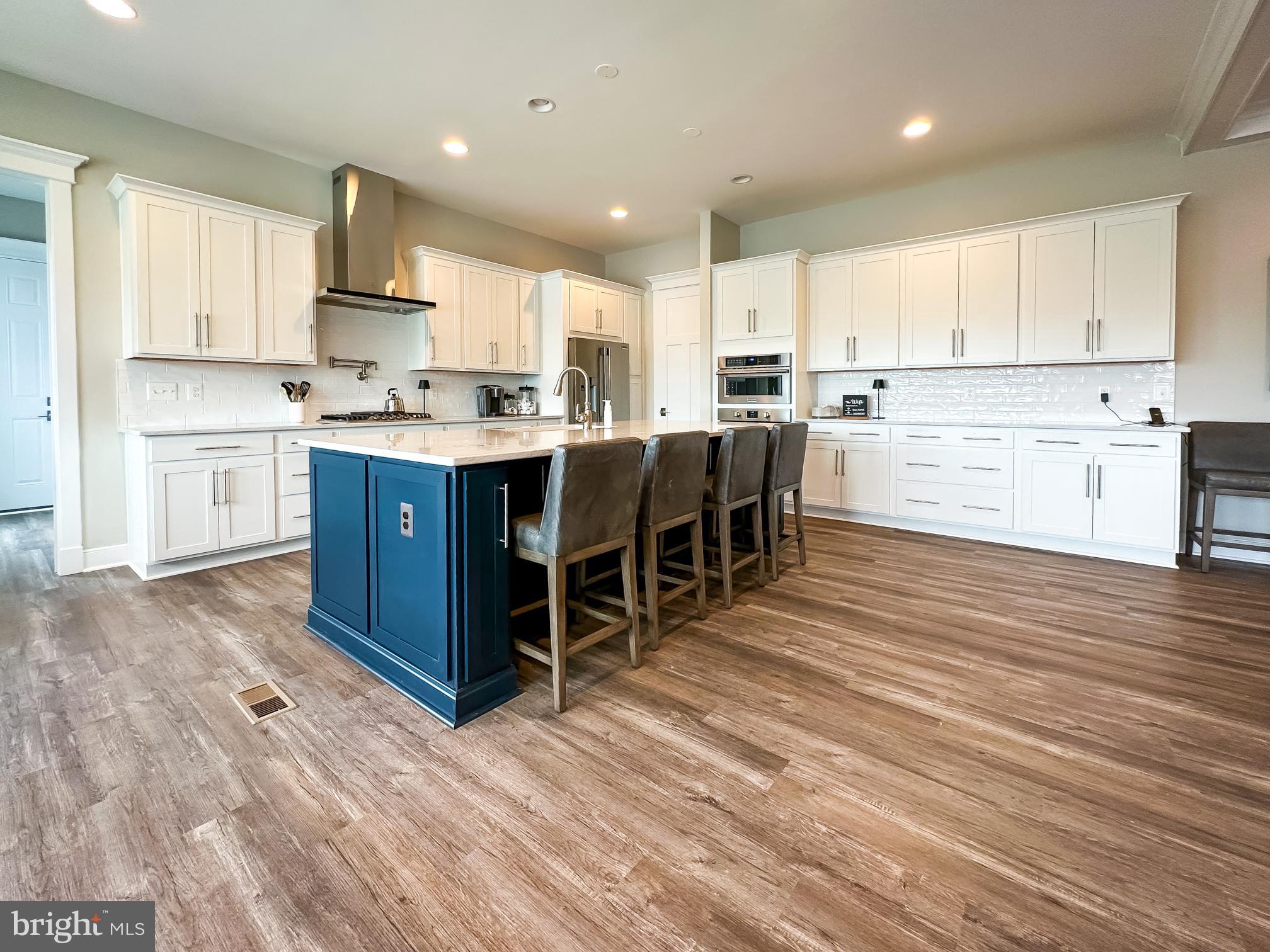 SUNSET HARBOUR - Residential