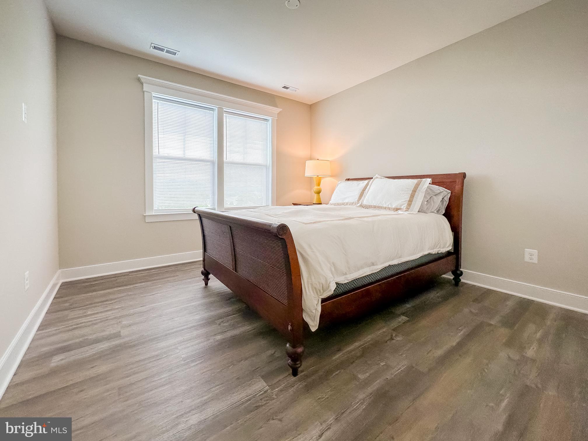 SUNSET HARBOUR - Residential