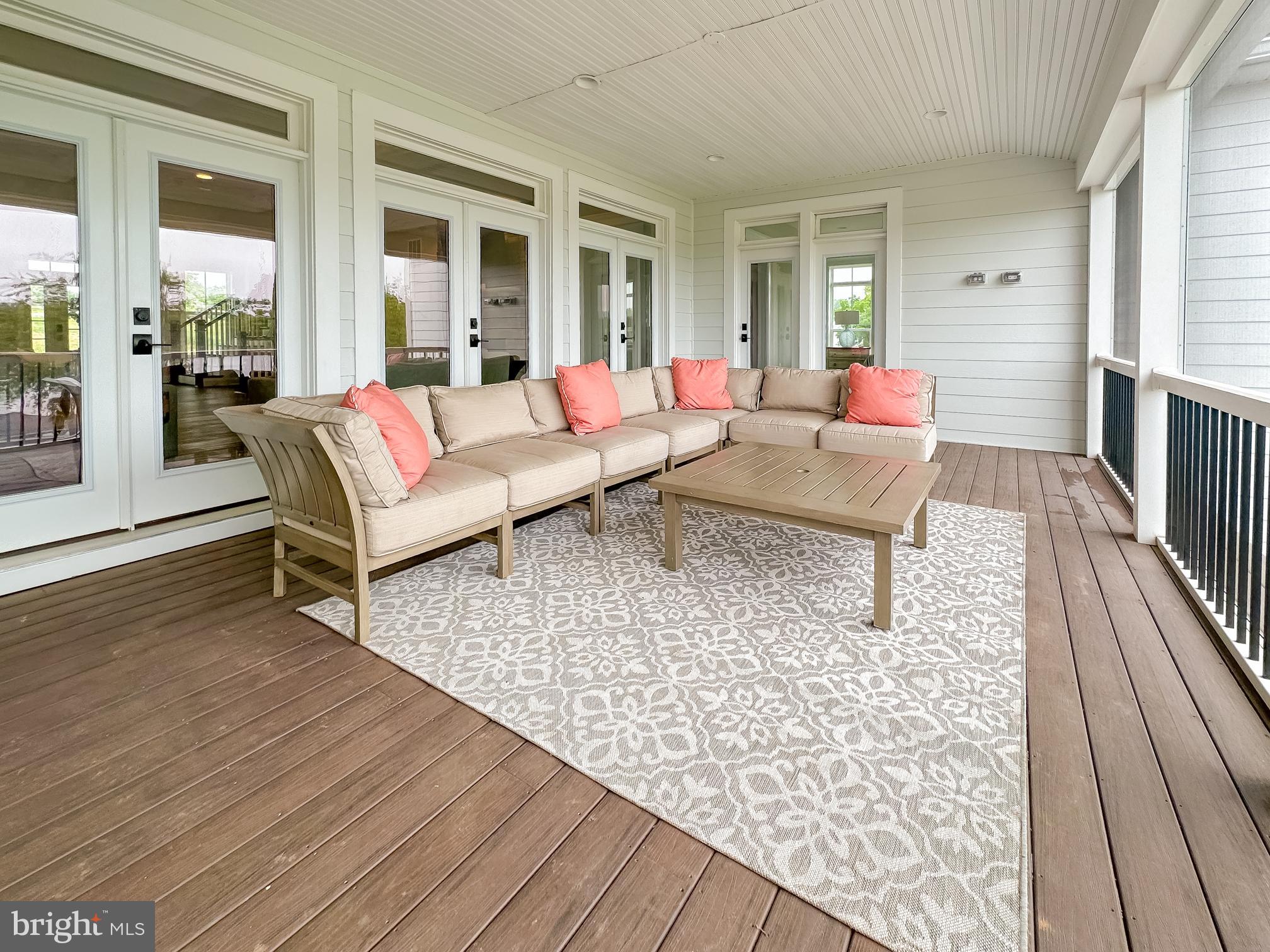 SUNSET HARBOUR - Residential