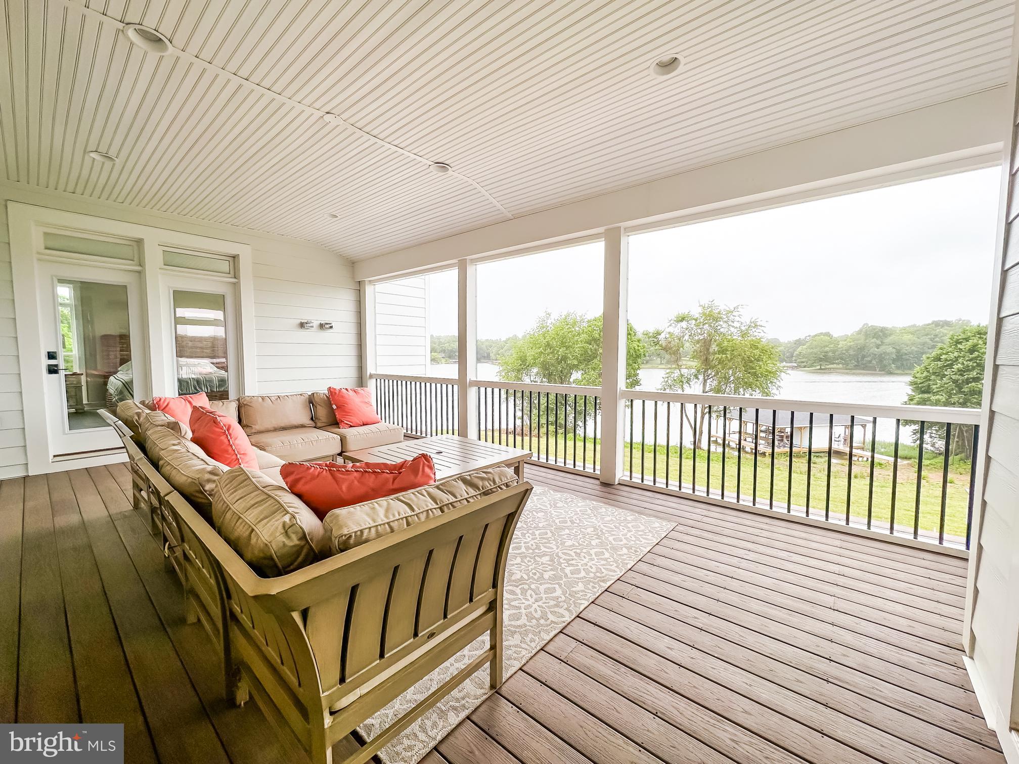 SUNSET HARBOUR - Residential