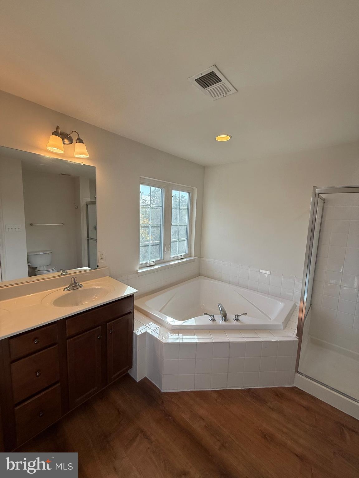 FIELDSTONE - Residential Lease