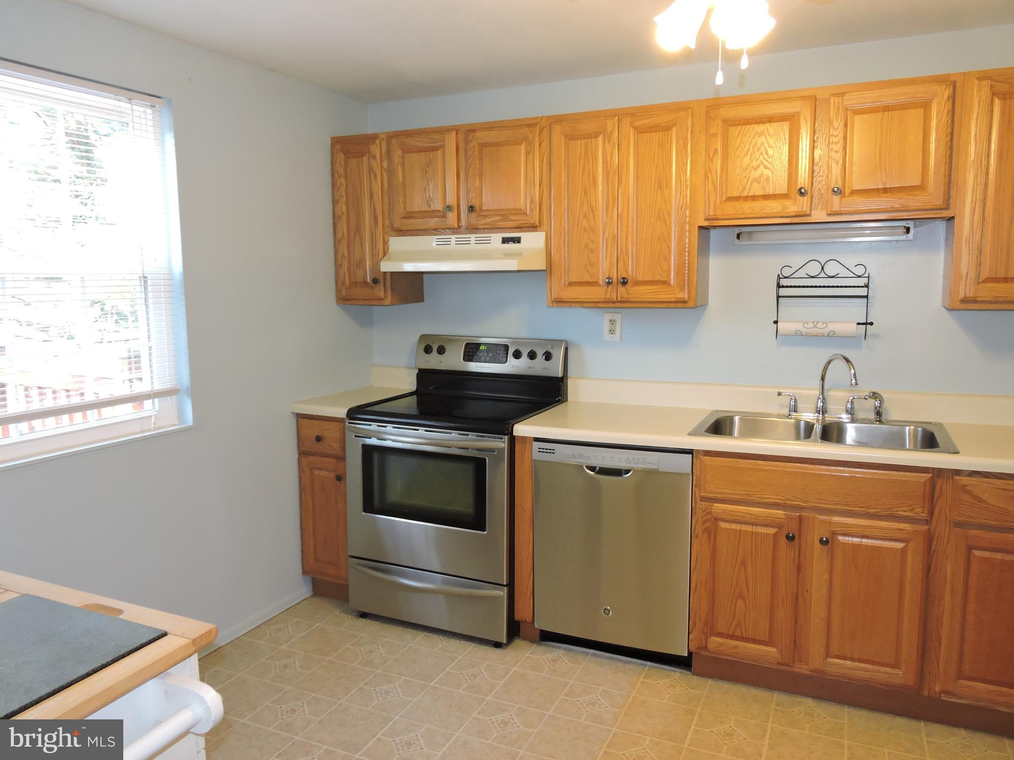 WARRENTON LAKES - Residential Lease