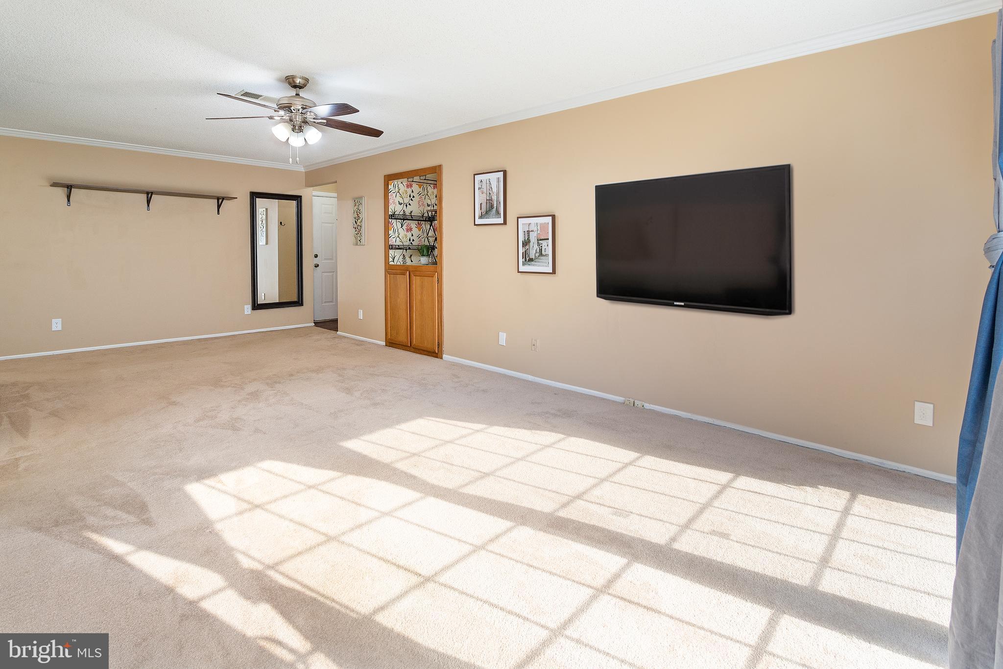 FOX CHASE/EXETER - Residential