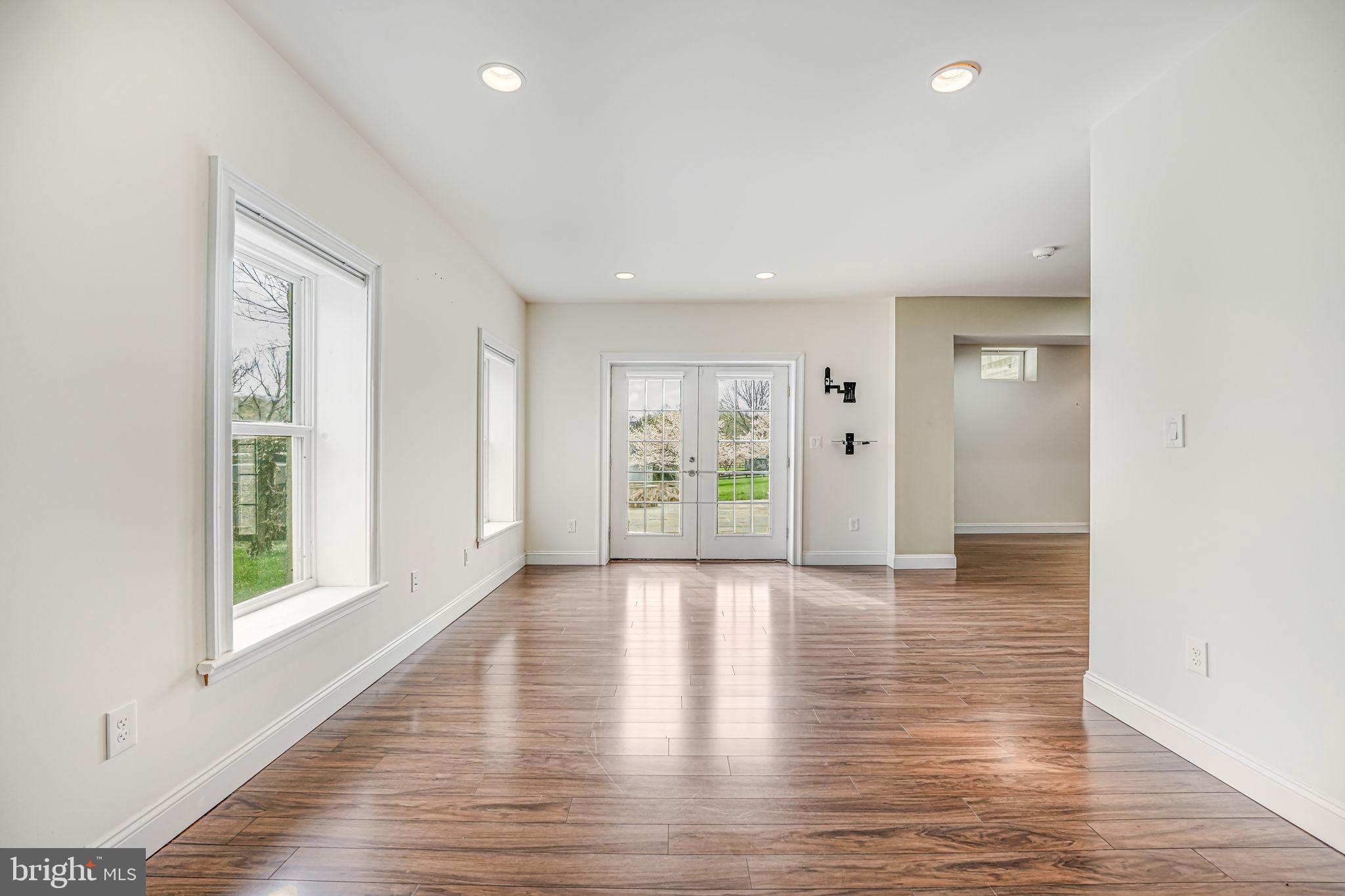 HIGHLAND SPRINGS - Residential