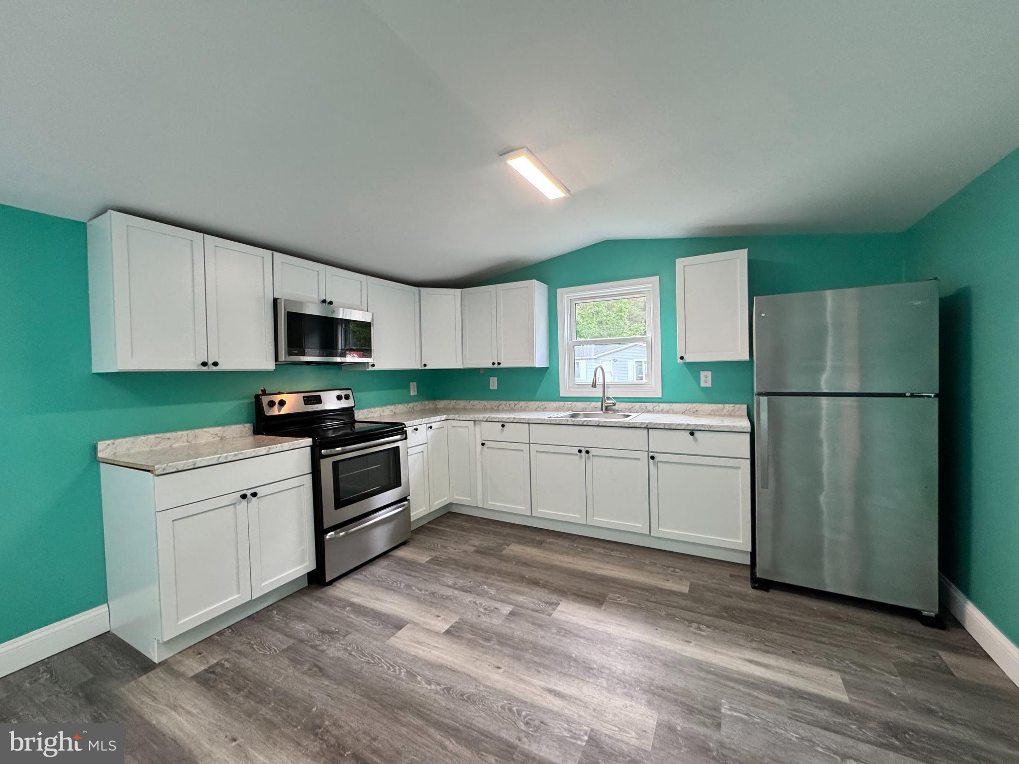 SOUTHGATE VILLAGE - Residential