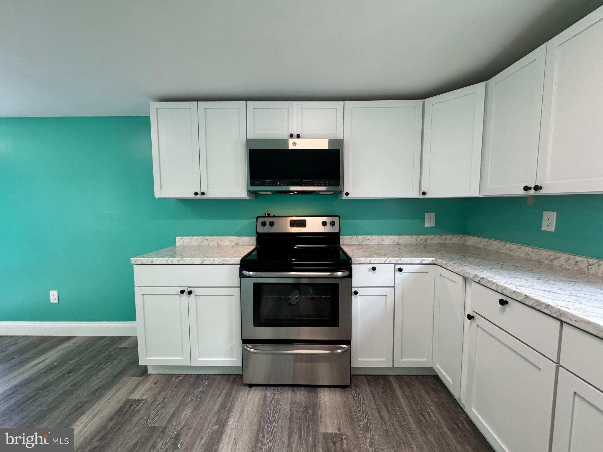 SOUTHGATE VILLAGE - Residential