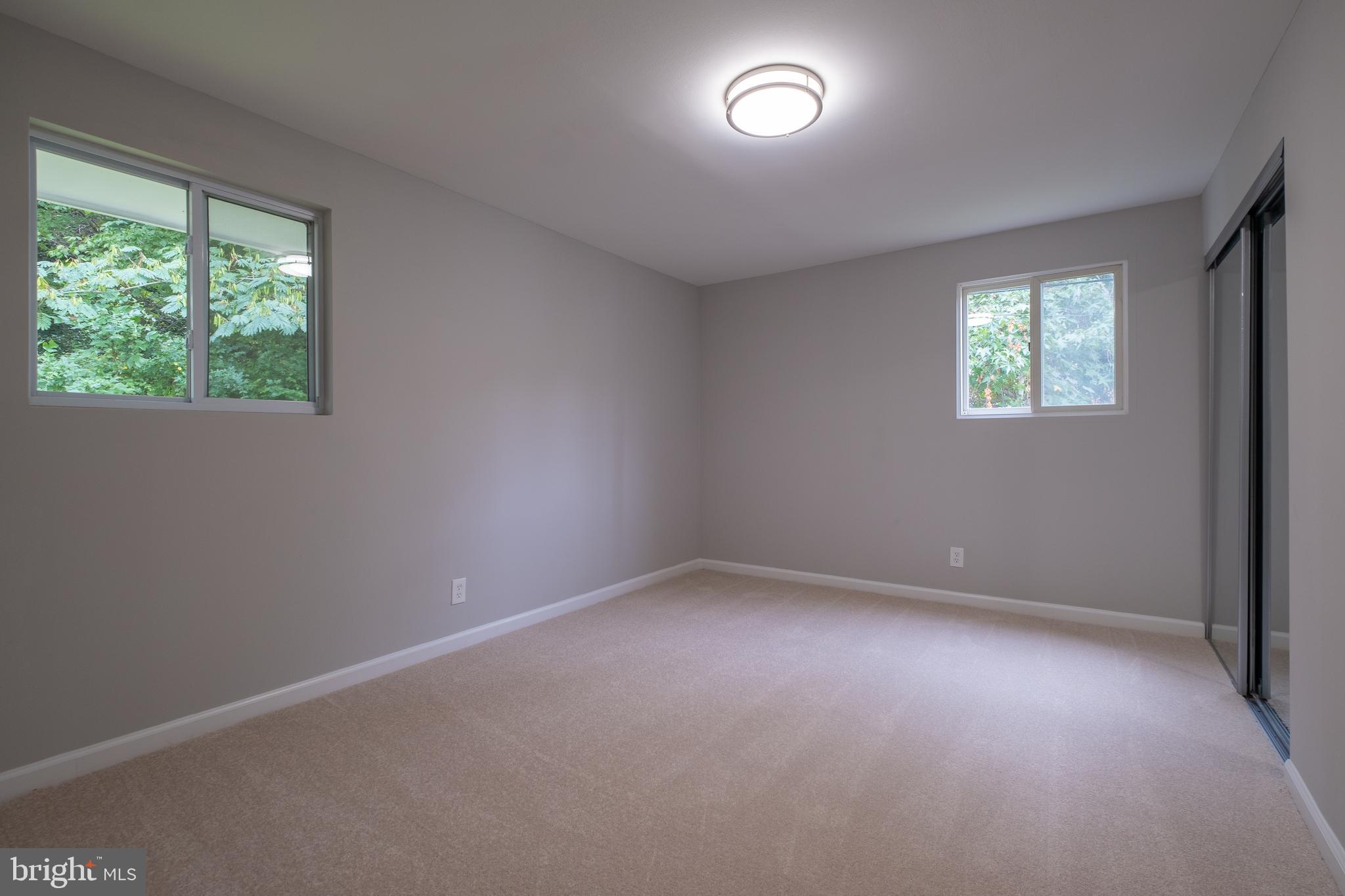 FOREST KNOLLS - Residential