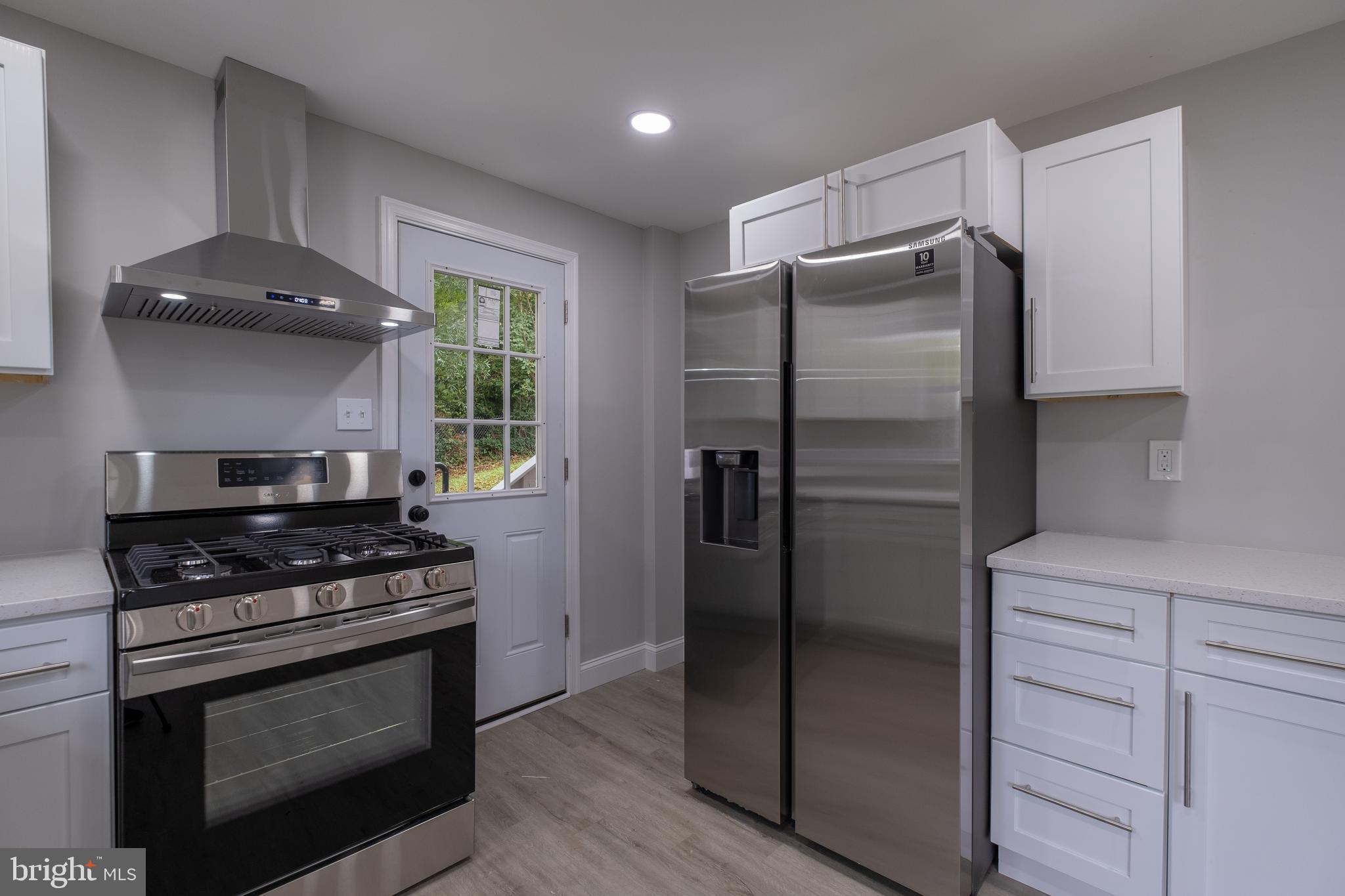 FOREST KNOLLS - Residential