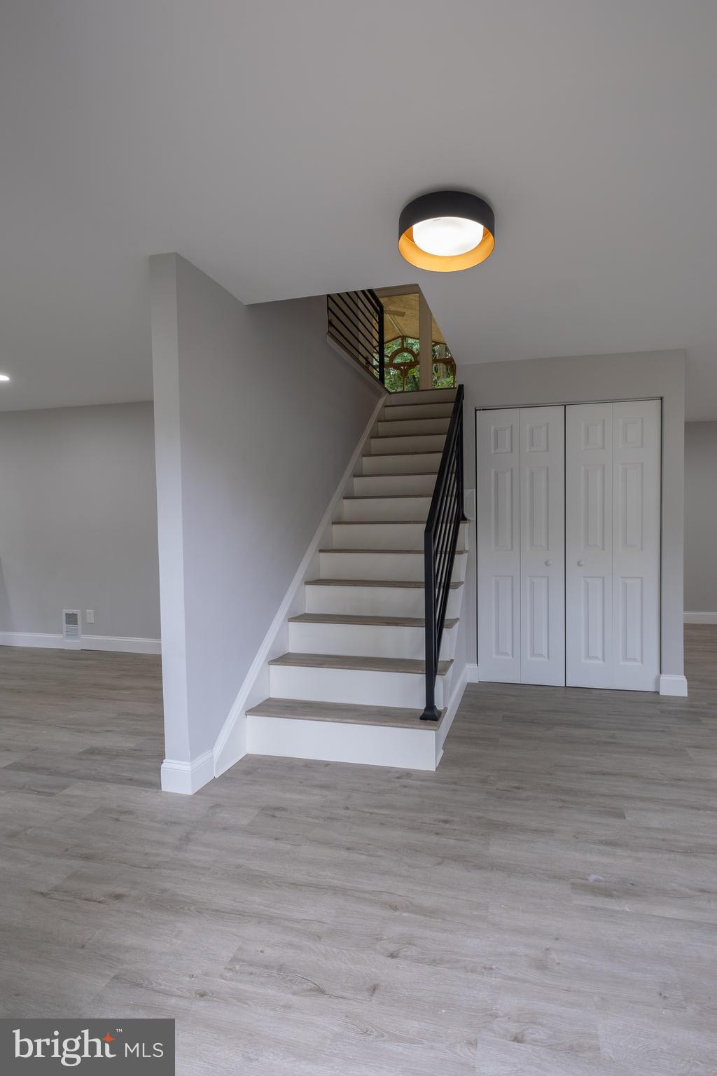 FOREST KNOLLS - Residential