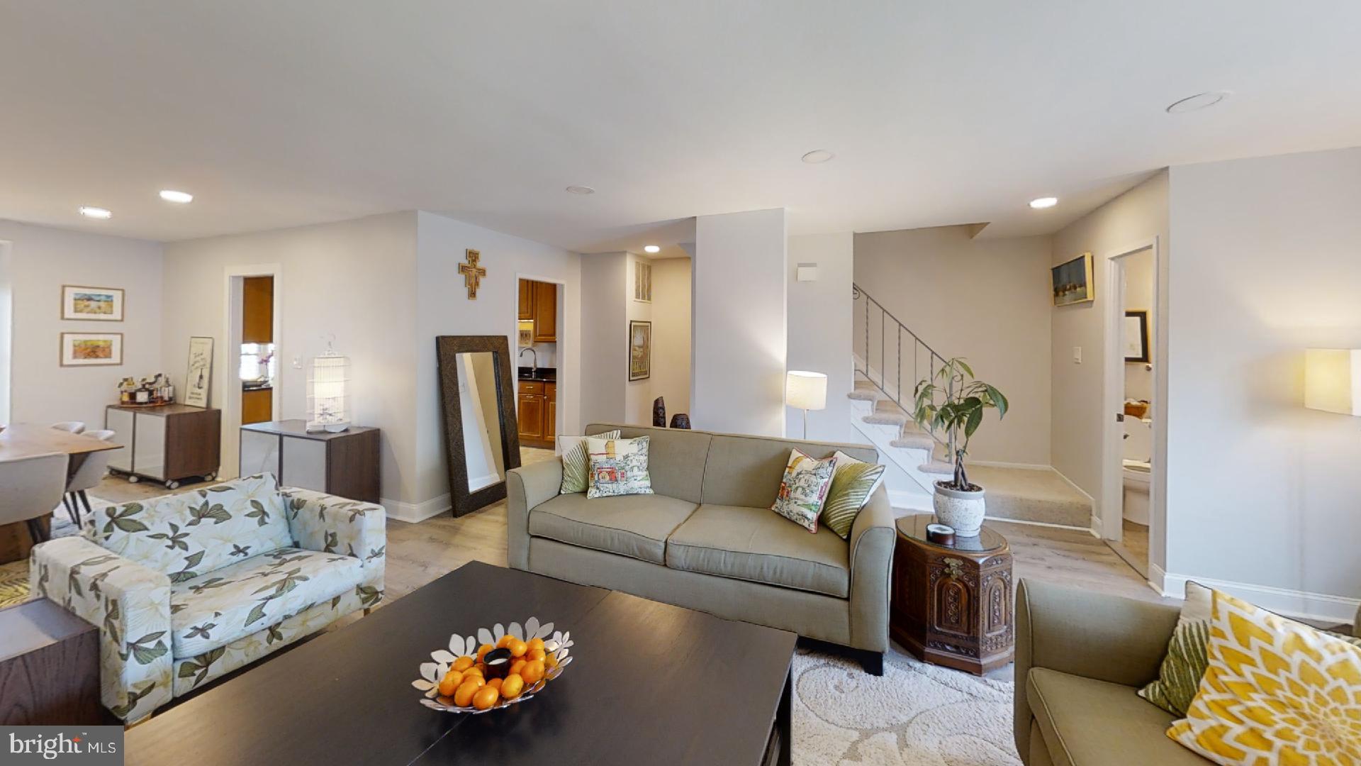 WAVERLY HILLS - Residential Lease