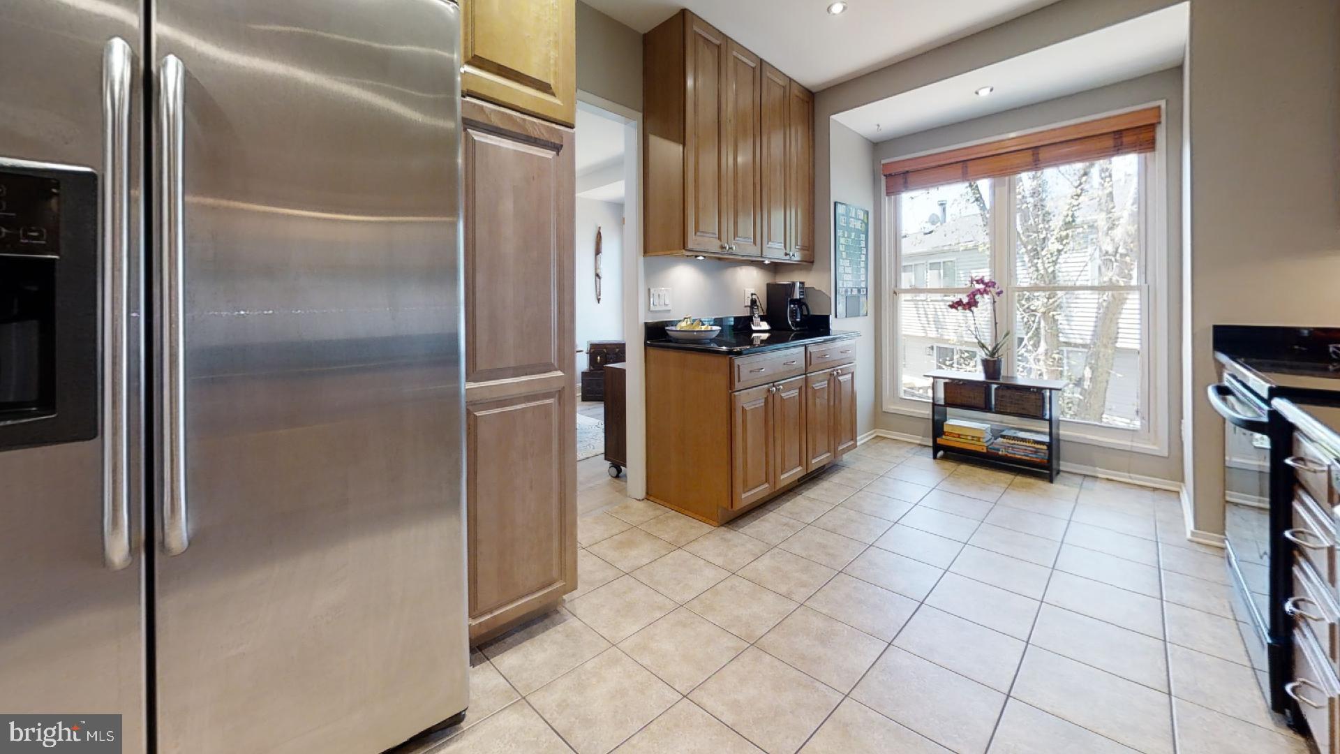 WAVERLY HILLS - Residential Lease