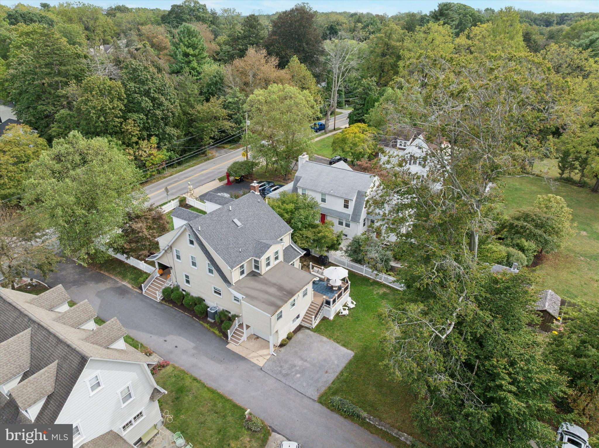 BLACK ROCK HILL - Residential