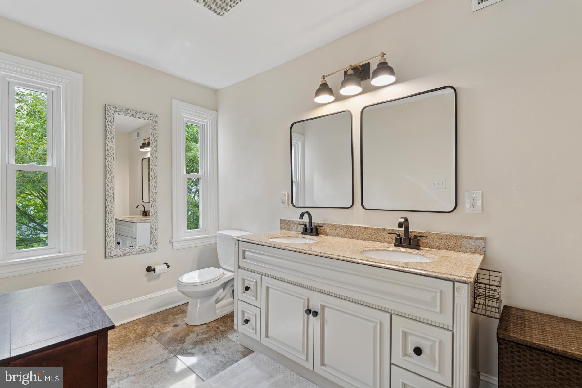 BLACK ROCK HILL - Residential