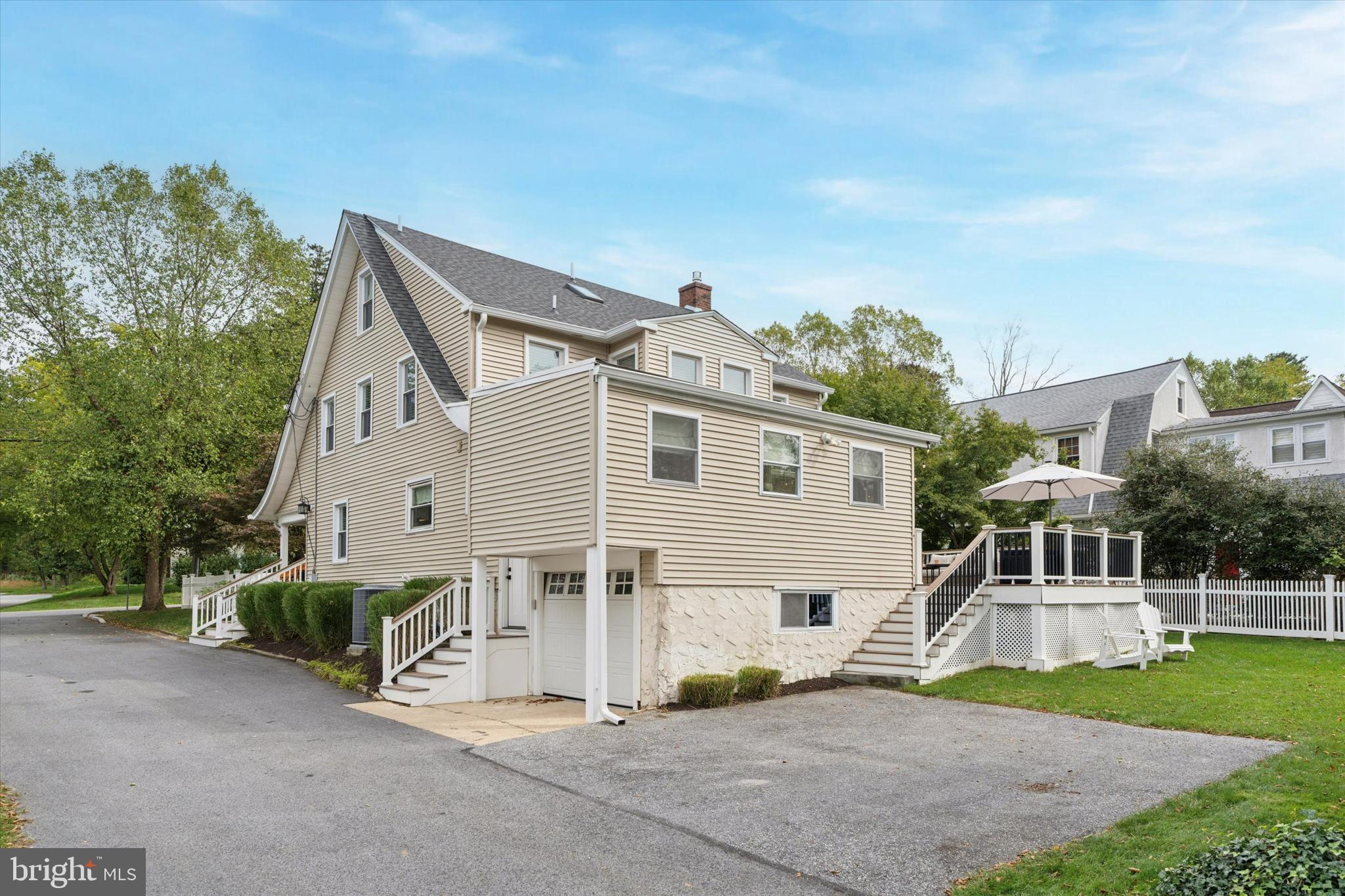 BLACK ROCK HILL - Residential