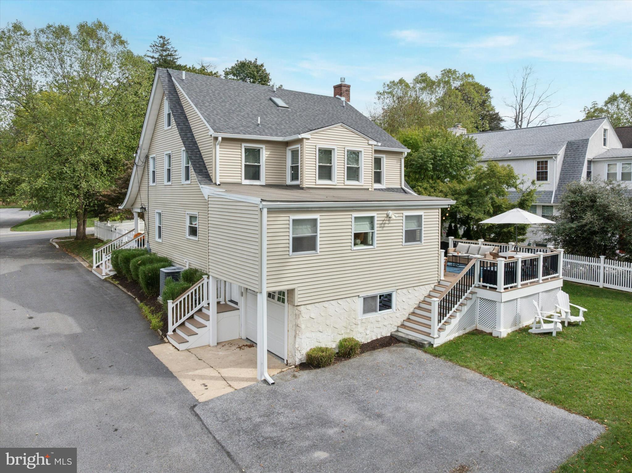 BLACK ROCK HILL - Residential