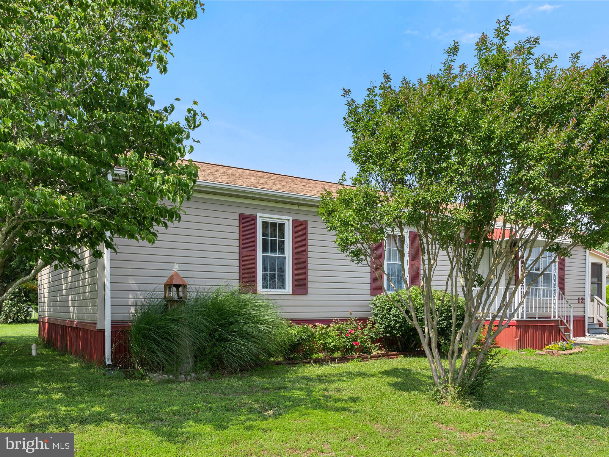 12 ANDOVER LANE