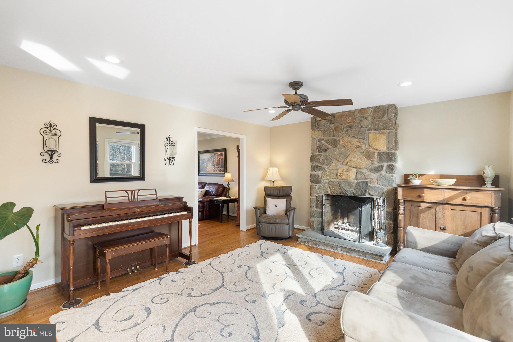 FRANKLIN GLEN - Residential