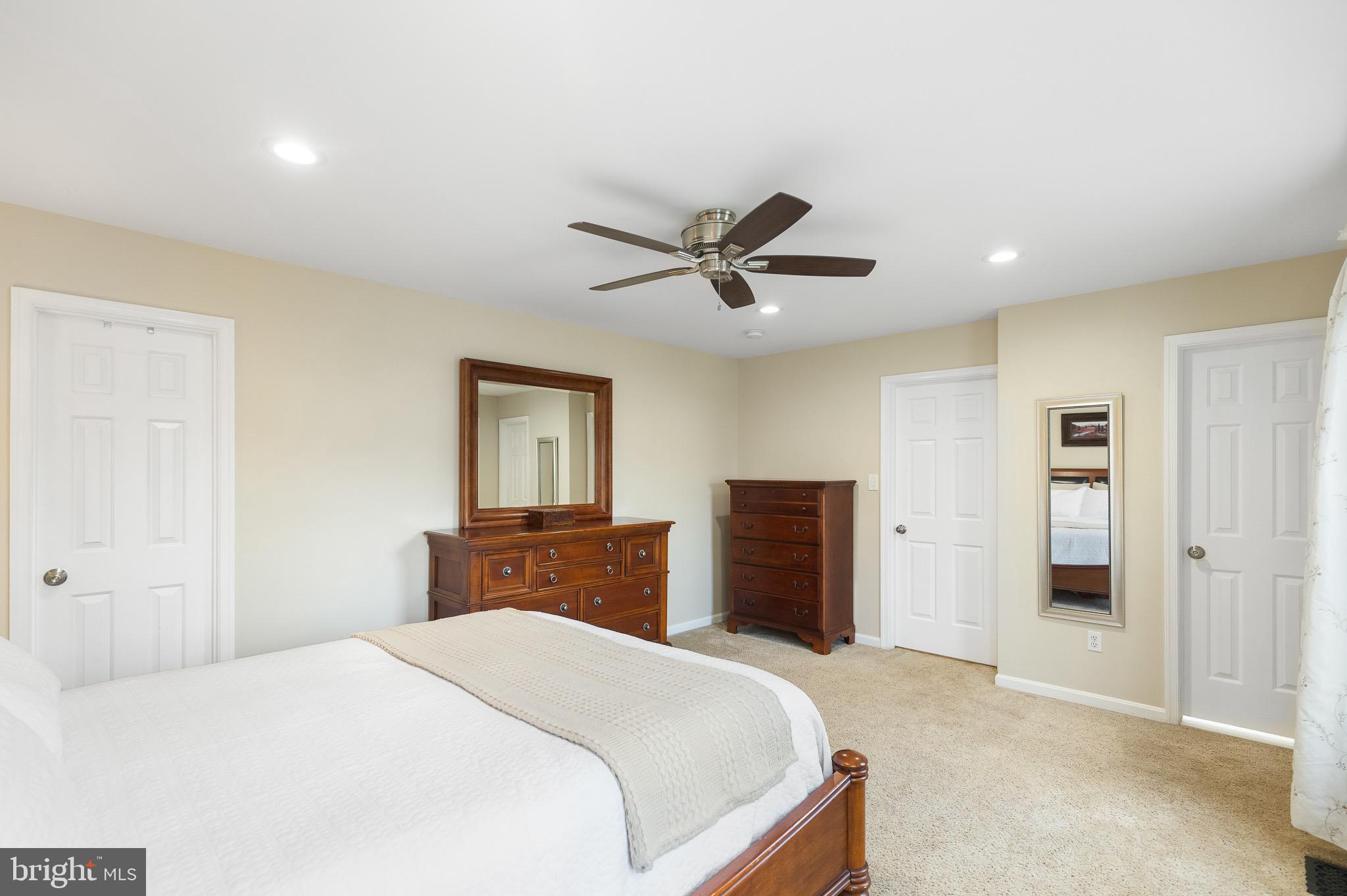 FRANKLIN GLEN - Residential