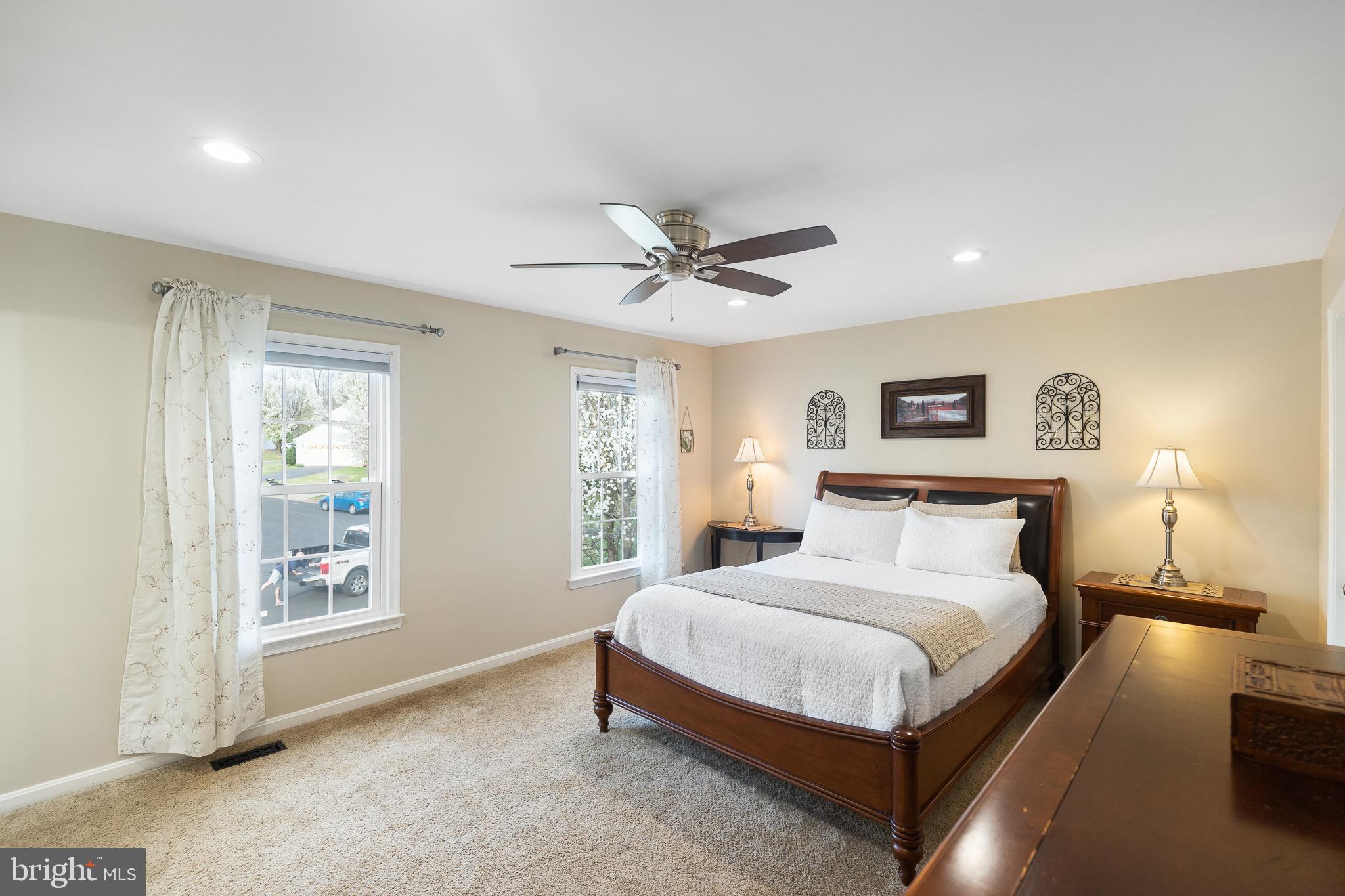 FRANKLIN GLEN - Residential