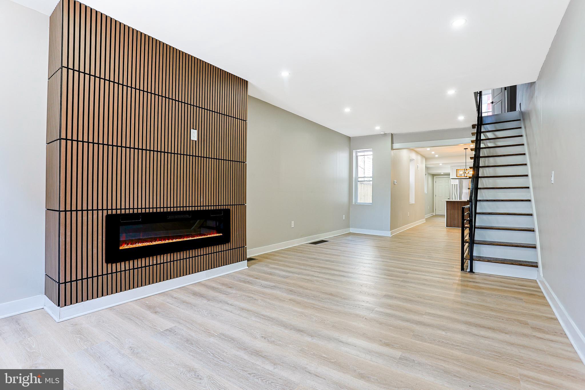 PORT RICHMOND - Residential