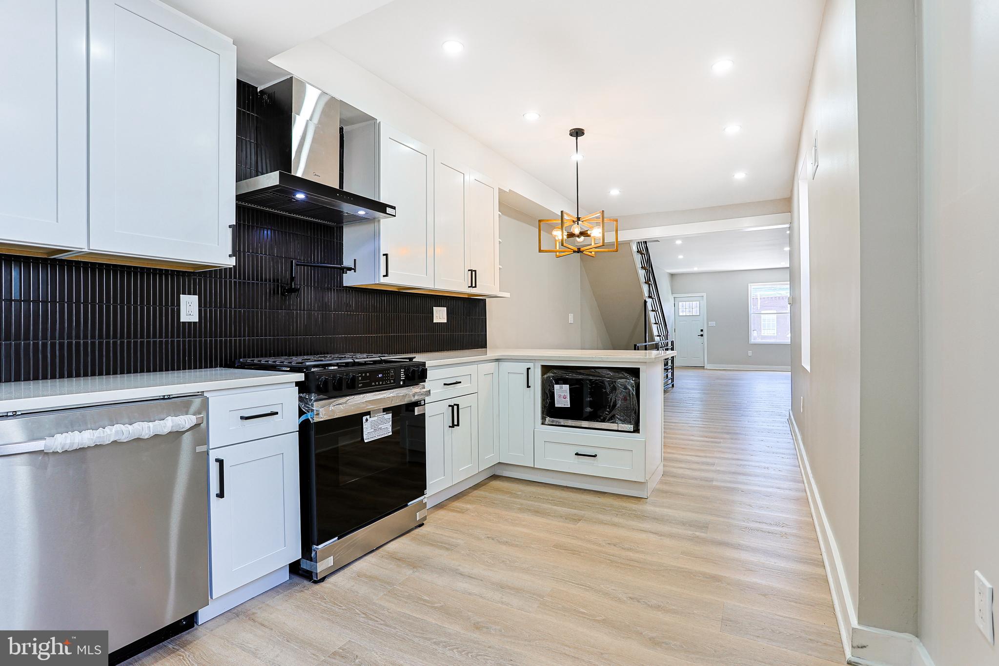 PORT RICHMOND - Residential