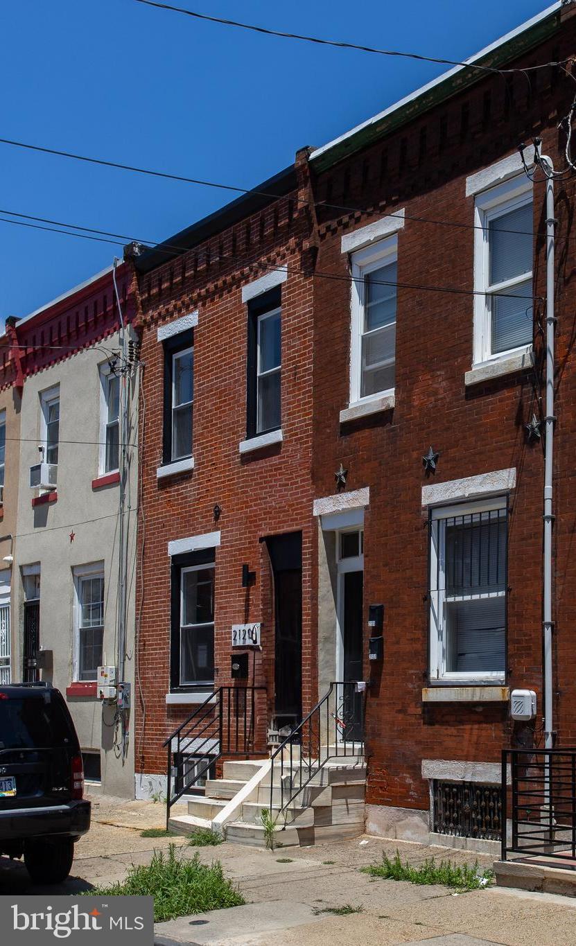 PORT RICHMOND - Residential