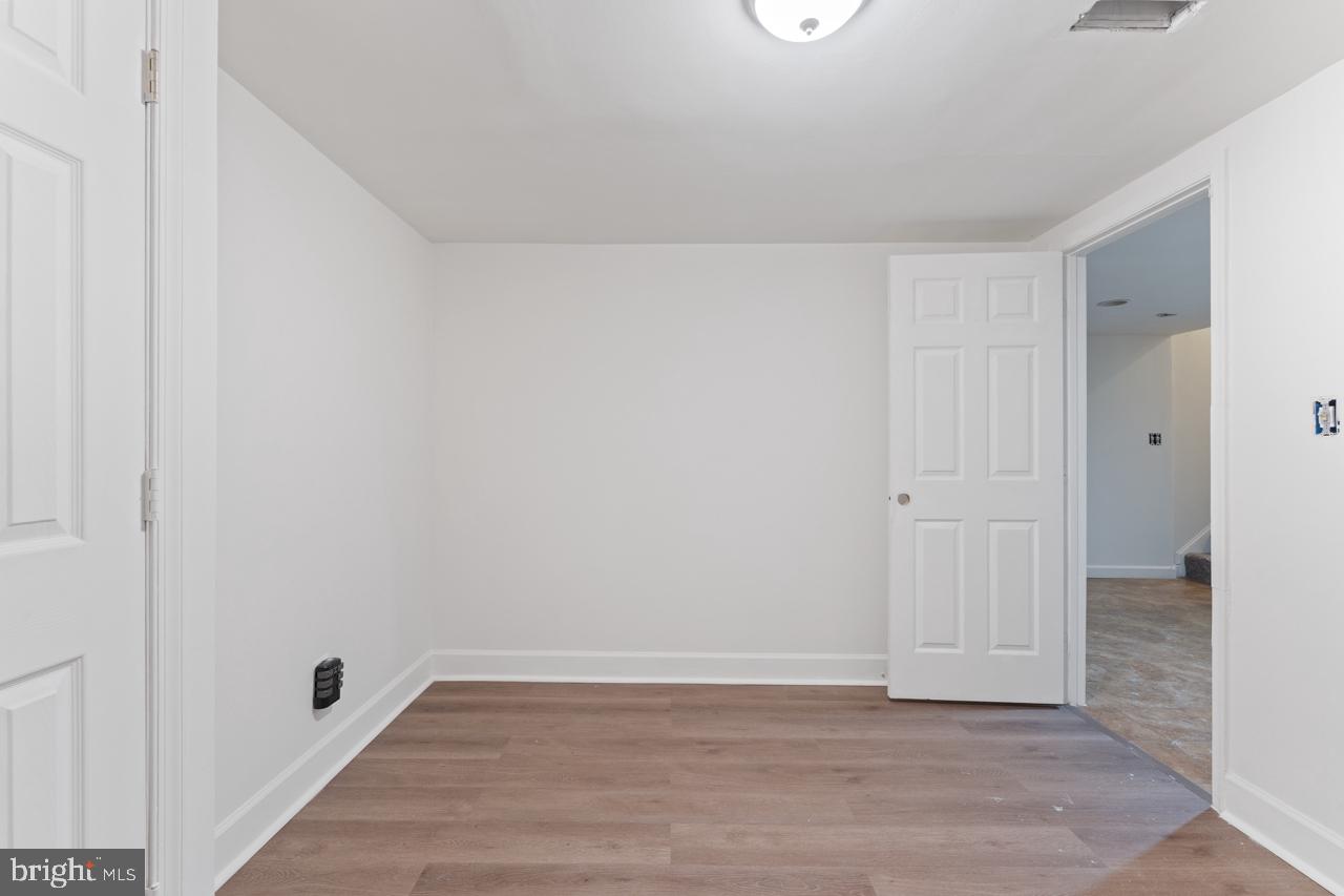 ESSEX PLACE - Residential