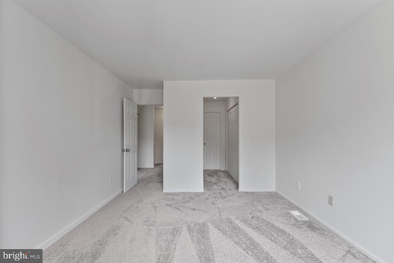 ESSEX PLACE - Residential