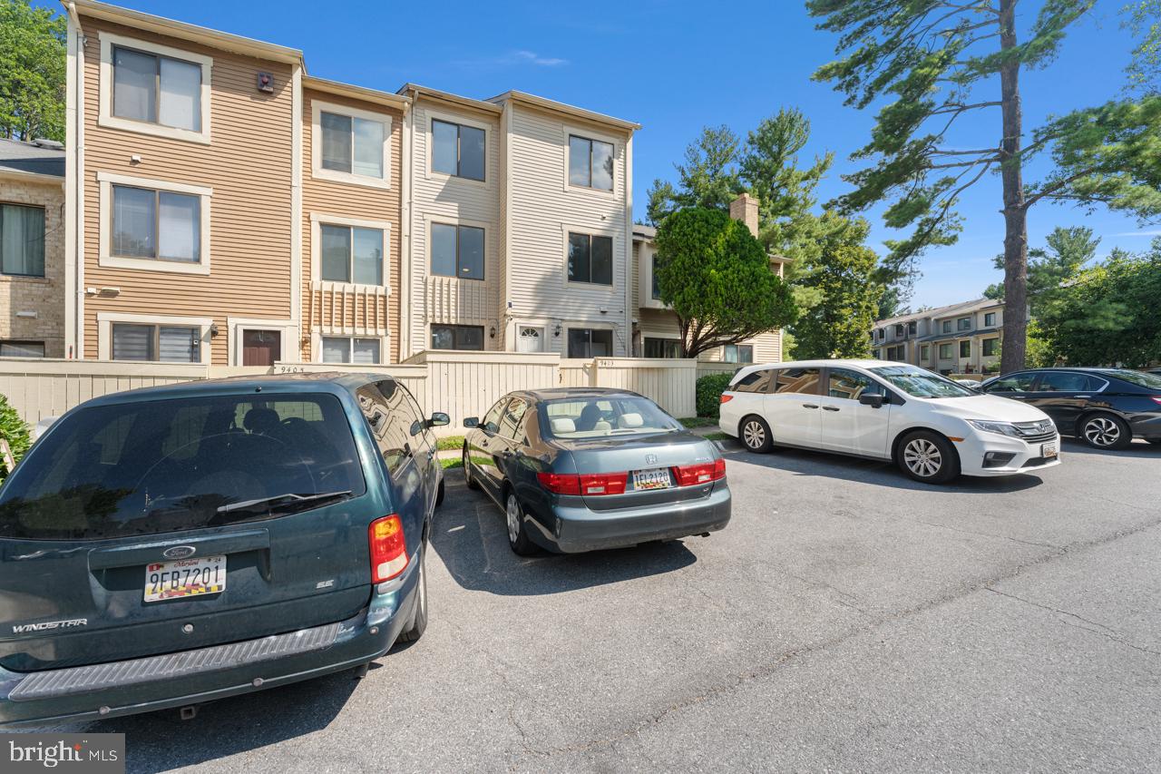 ESSEX PLACE - Residential