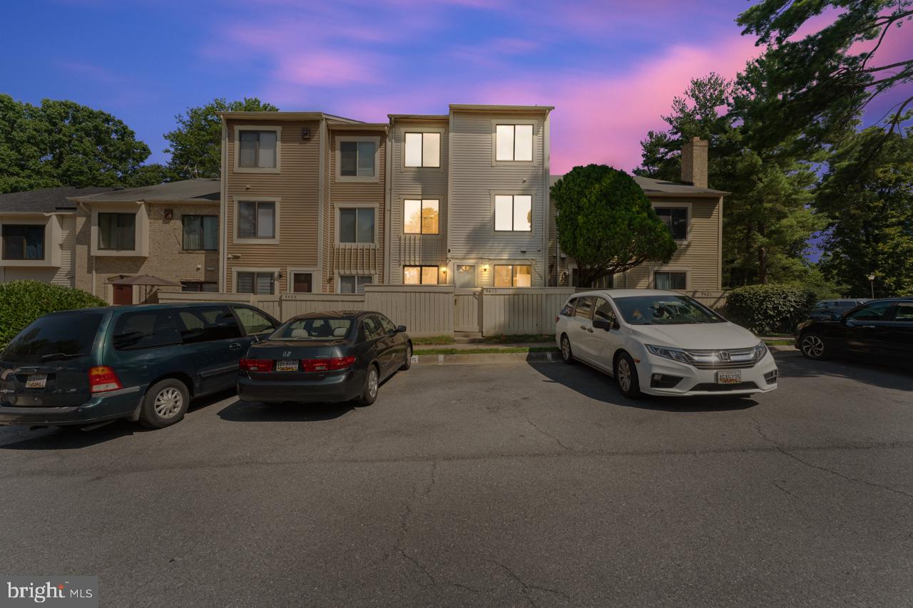 ESSEX PLACE - Residential