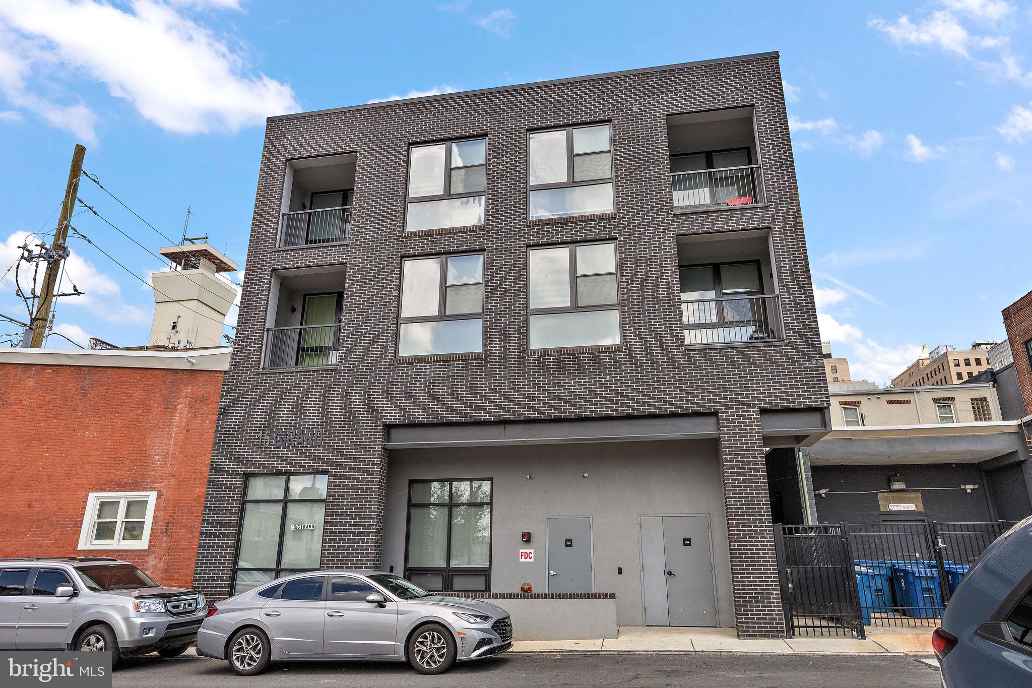 15 W GIRARD 203