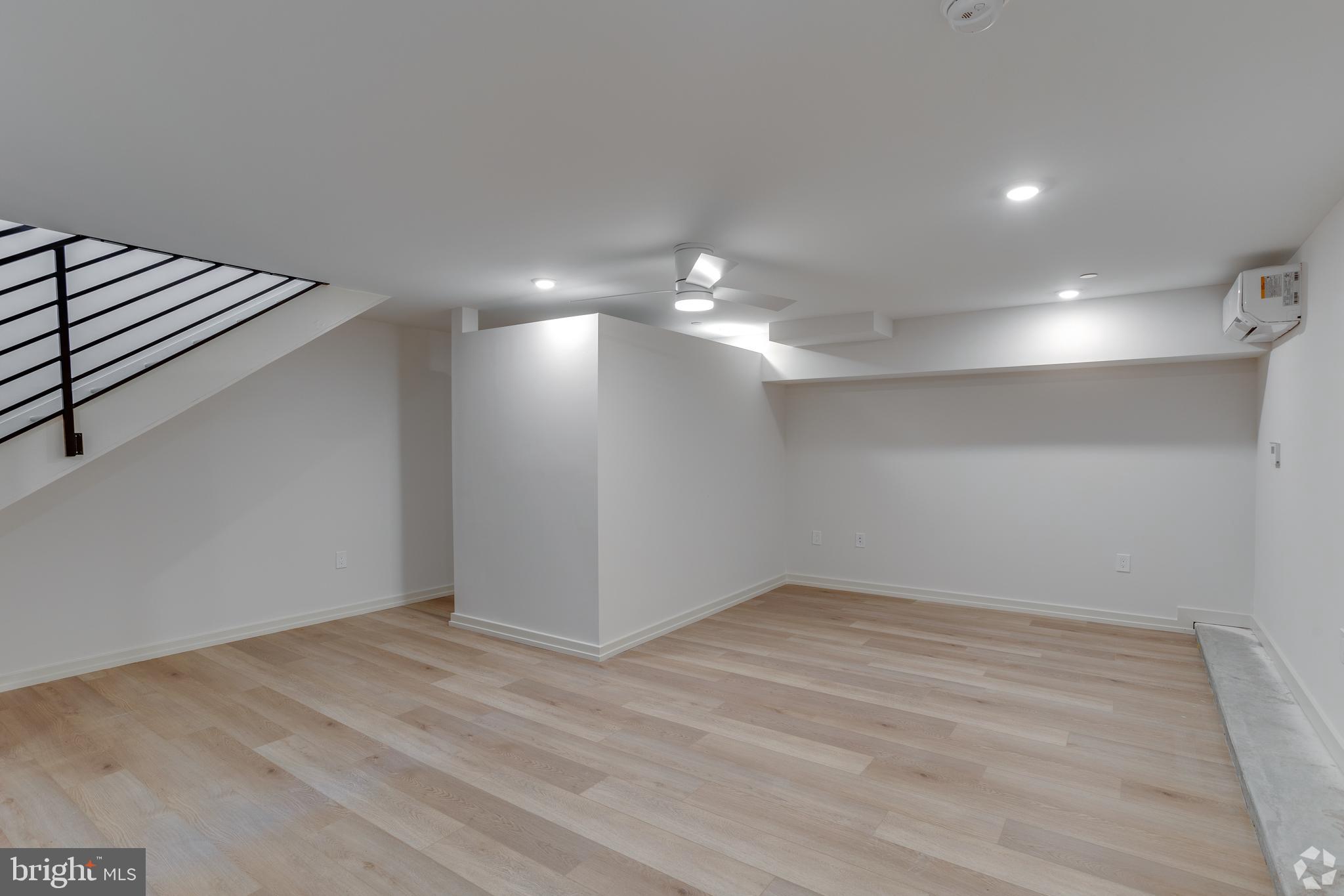 NORRIS SQUARE - Residential Lease