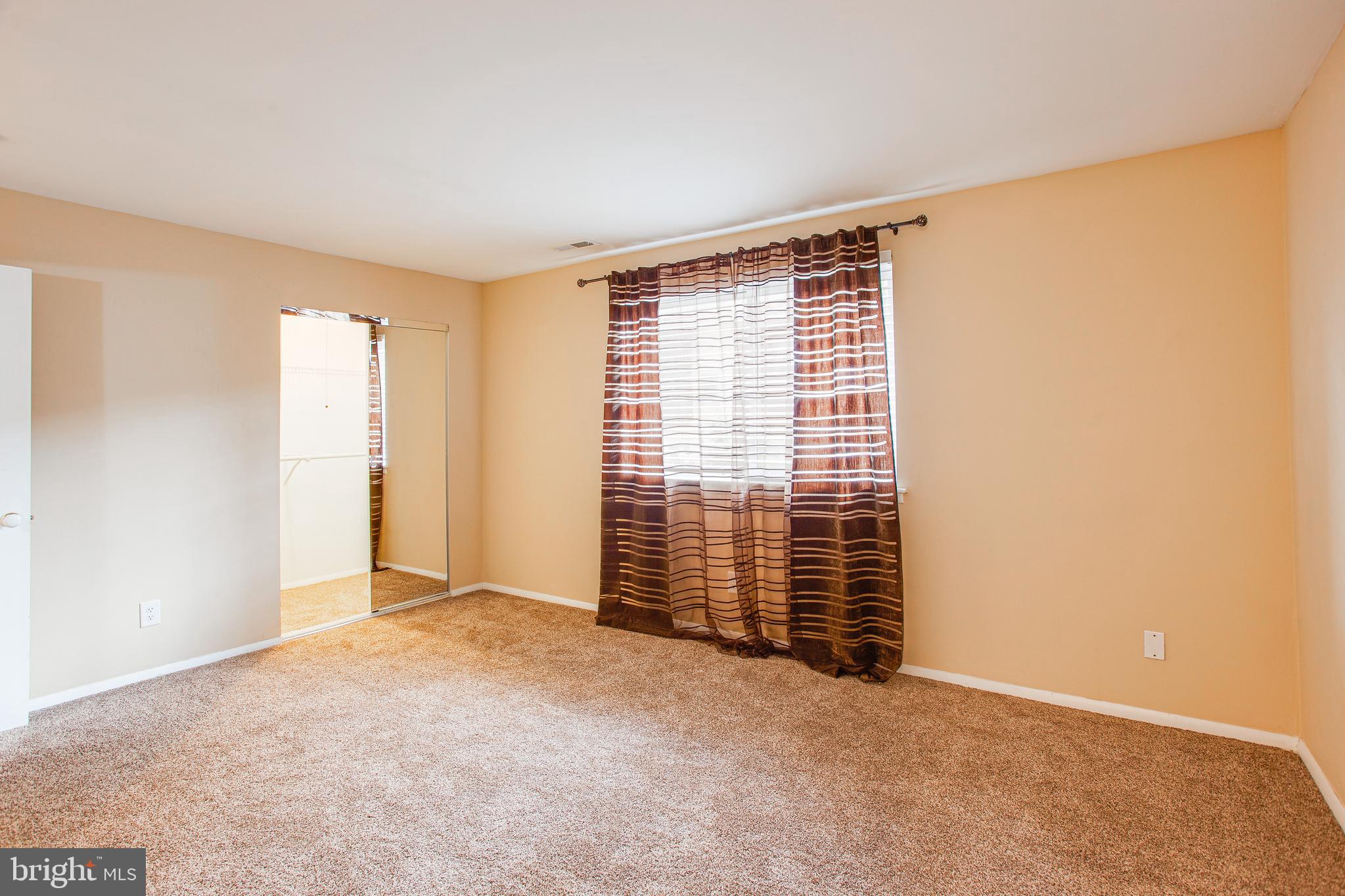 HOLMESBURG - Residential