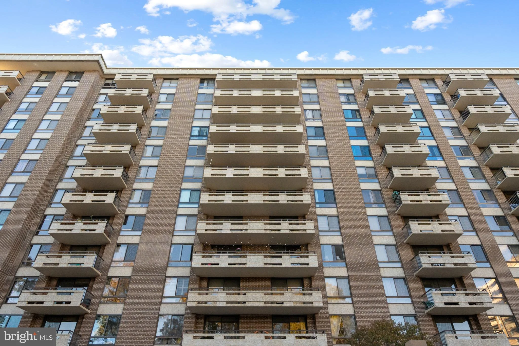 1808 Old Meadow Road Unit 418, McLean, VA 22102