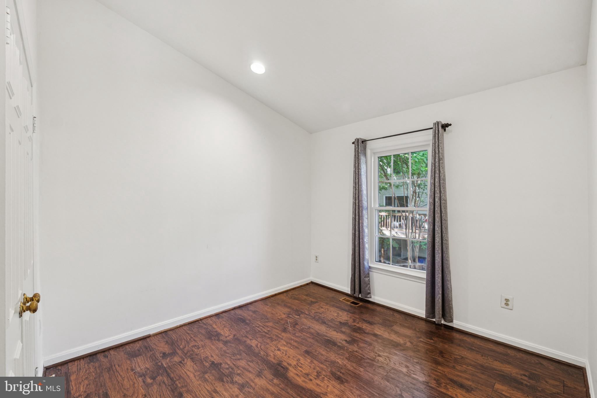 TIMBERLAWN - Residential