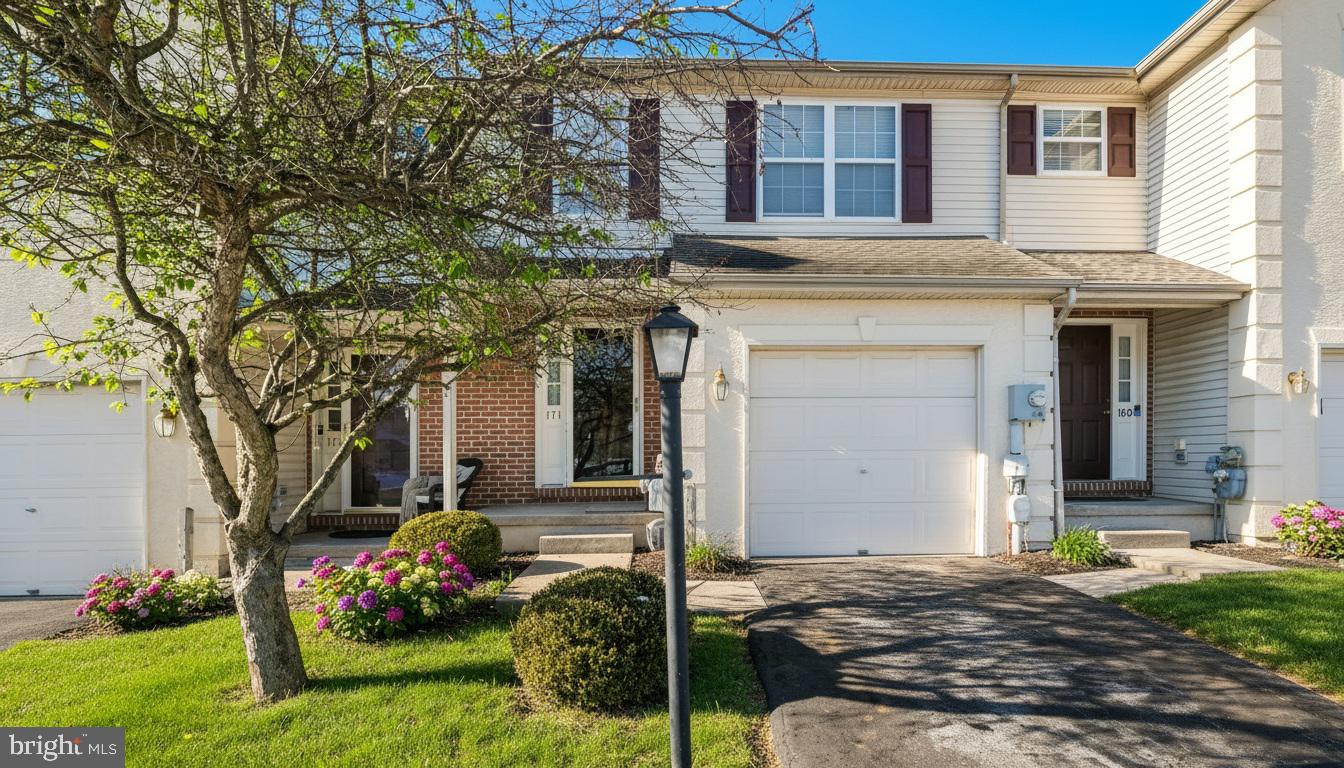 VERNON COURT - Residential