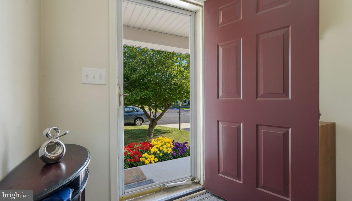 VERNON COURT - Residential