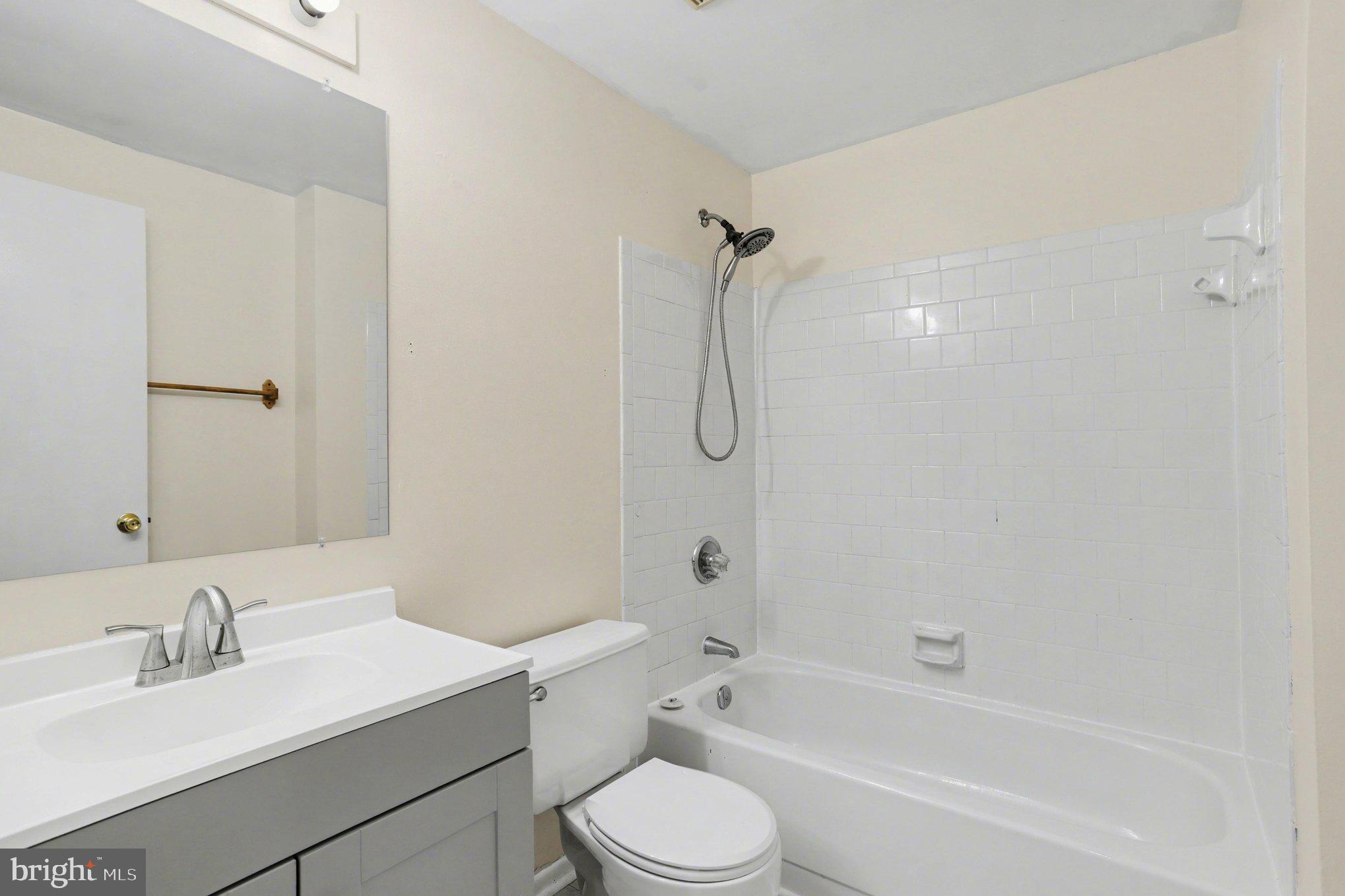 HILLSDALE - Residential