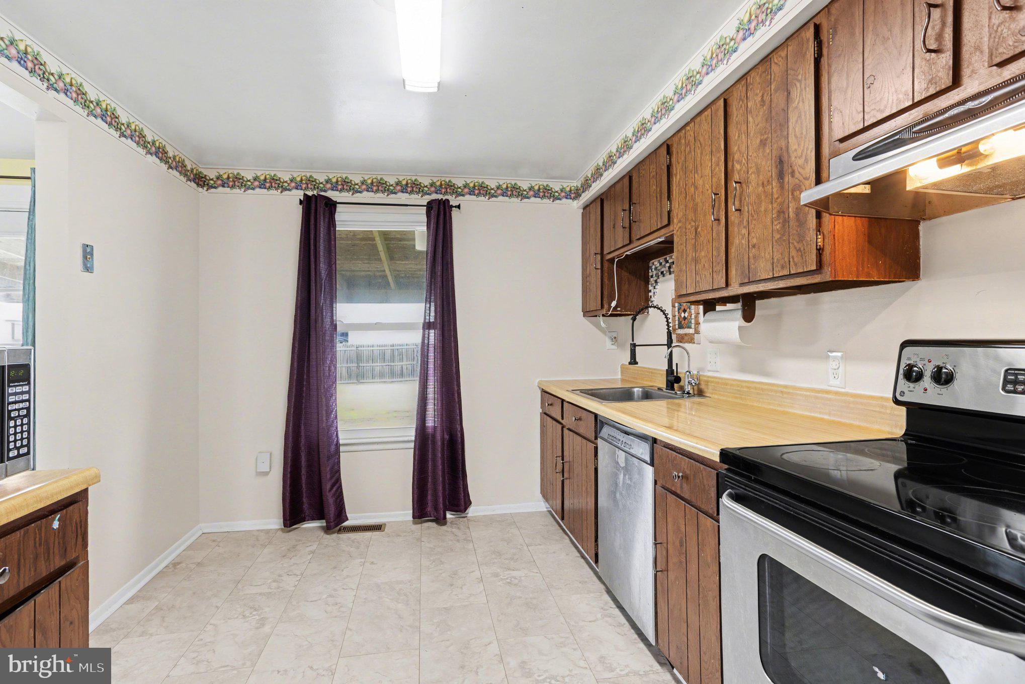 HILLSDALE - Residential