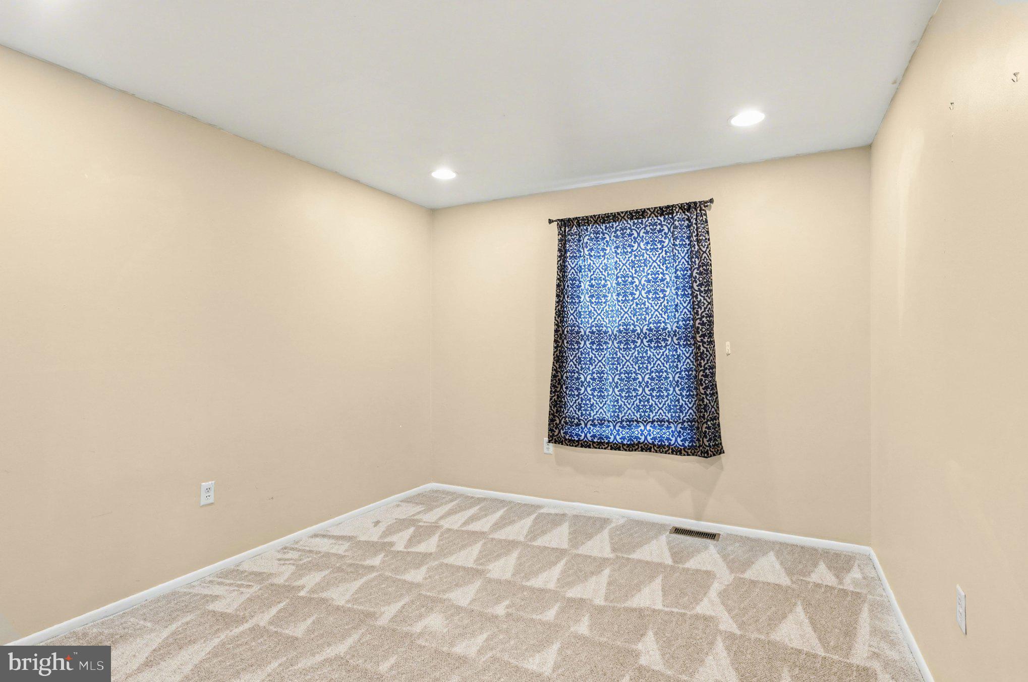 HILLSDALE - Residential