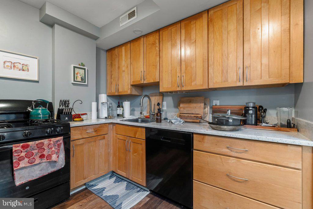 BOLTON HILL HISTORIC DISTRICT - Residential Income